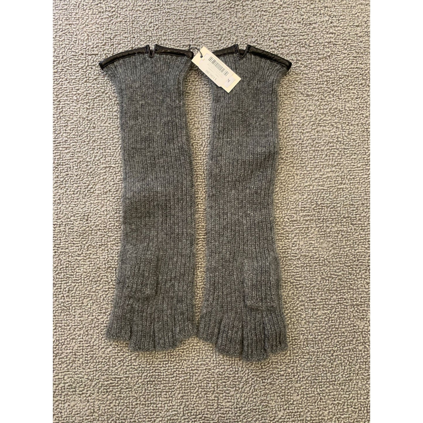 Carolina Amato Women One Size Black Gray Ribbed Cashmere Fingerless Gloves