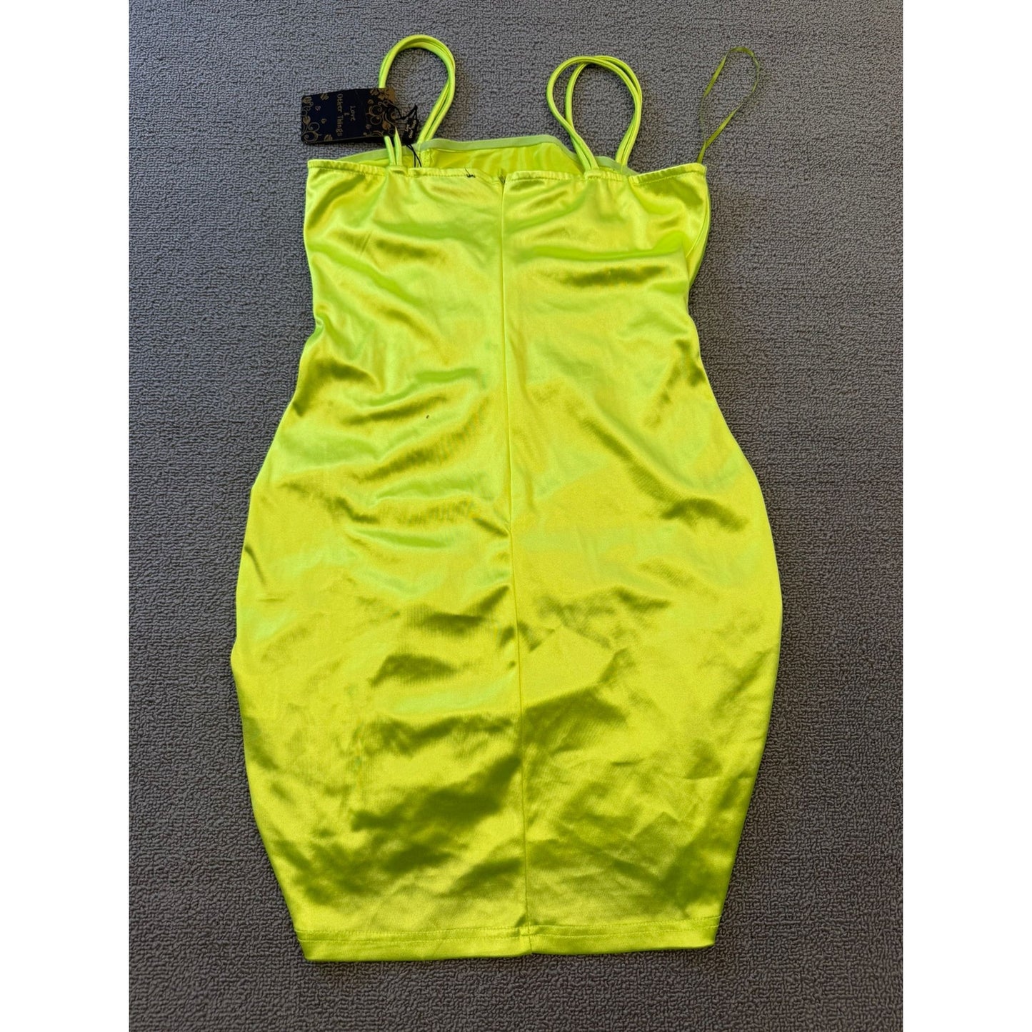Love And Other Things Female Medium Chartreuse Ruched Party Dress NWT Trendy