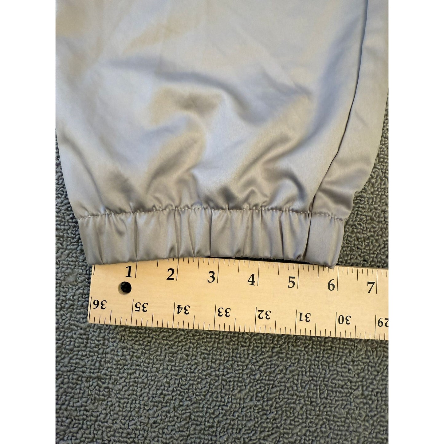 Nike Women’s Mid Rise Loose Fit Air Joggers Glossy Gray Size Large