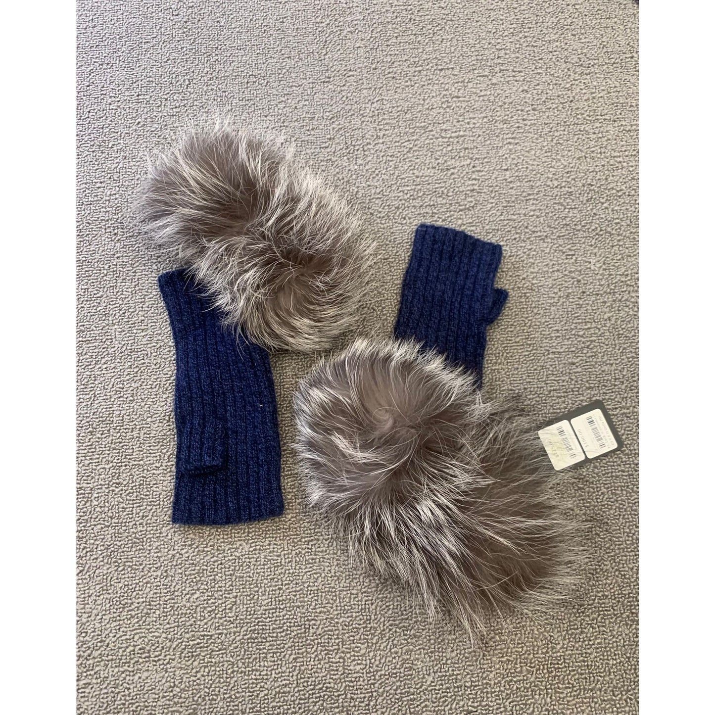 Zoe Couture Women One Size Blue Cashmere Gloves NWT