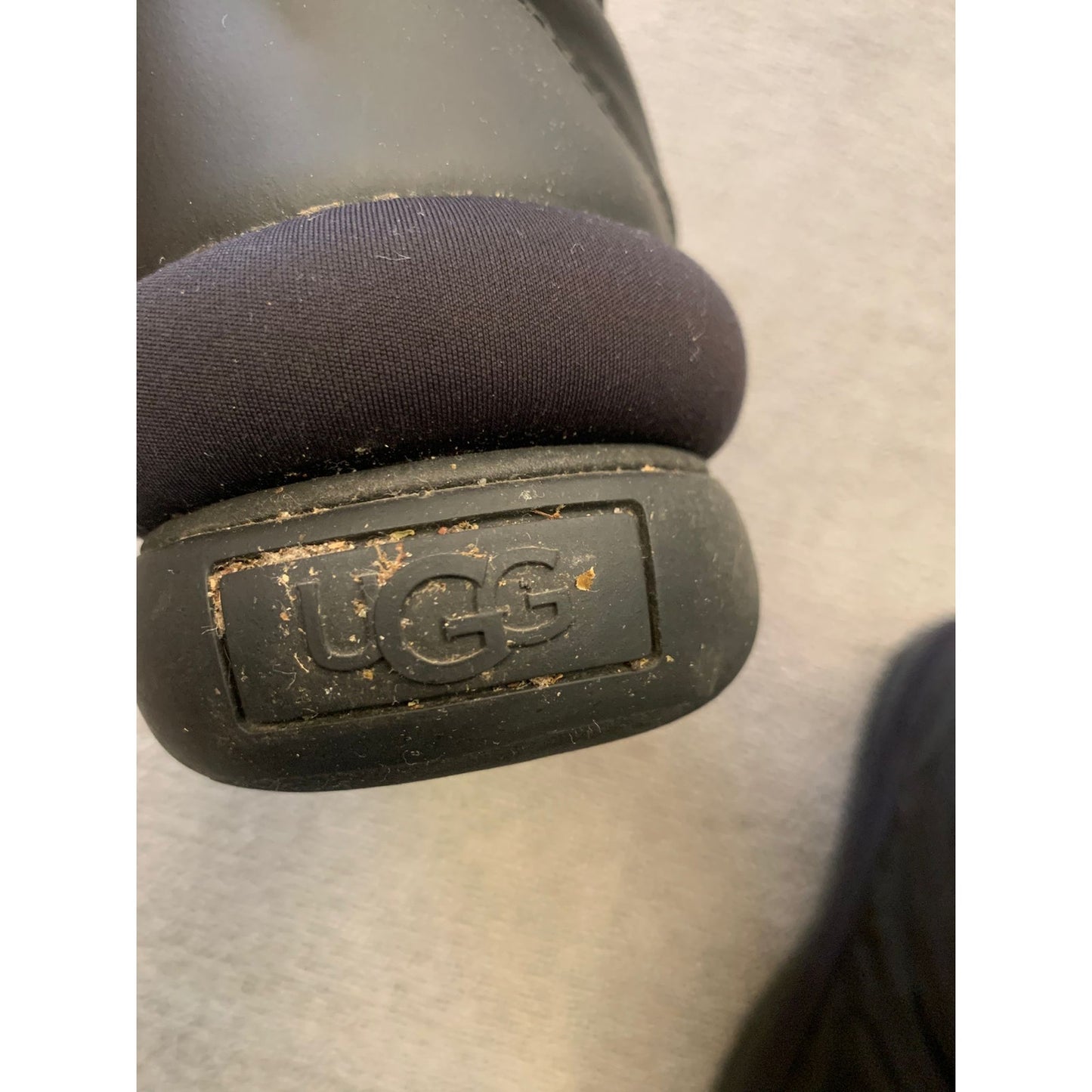 UGG Women US 7 Black Classic Maxi Mini Boots