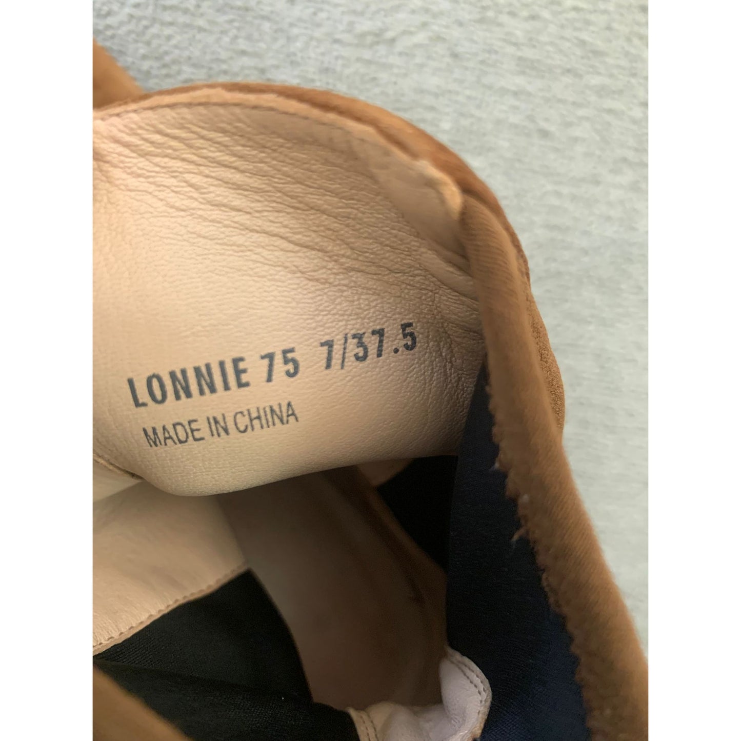 LONNIE Stuart Weitzman Women 7 Brown Suede Ankle Boots