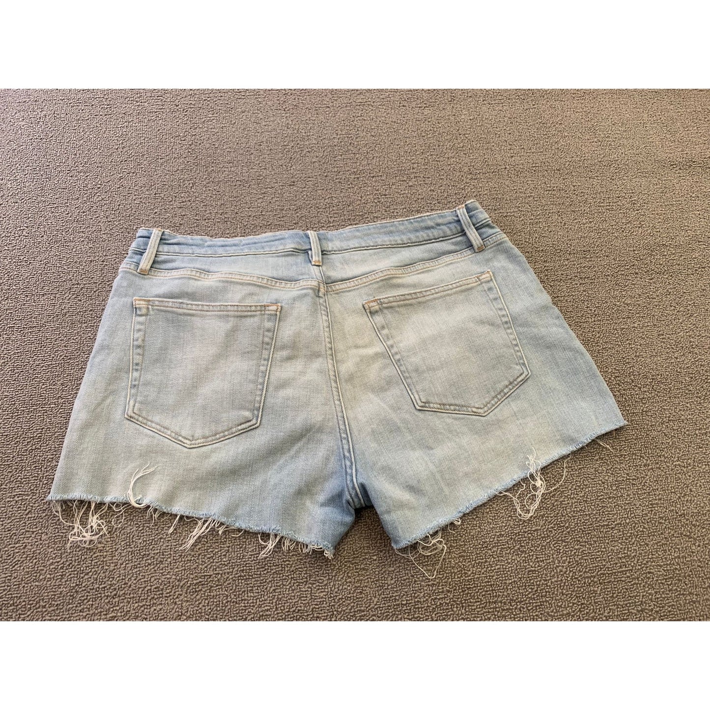 Frame Women 30 Light Wash Blue Cut Off Raw Hem Denim Shorts