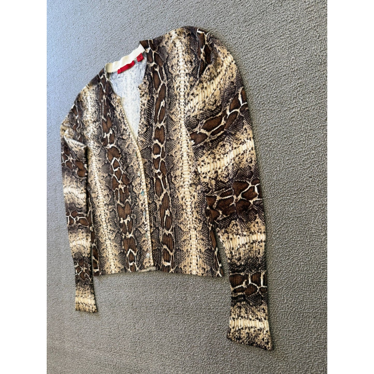 RED Women's Medium Snakeskin Print Cardigan V-Neck Long Sleeve Sweater