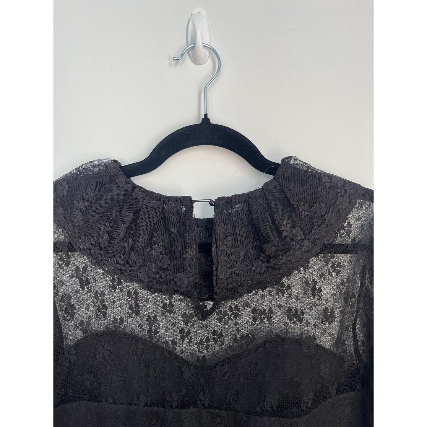 Jean for Joseph Le Bon Sheer Lace Blouse Women 8 Black Victorian Puff Sleeve