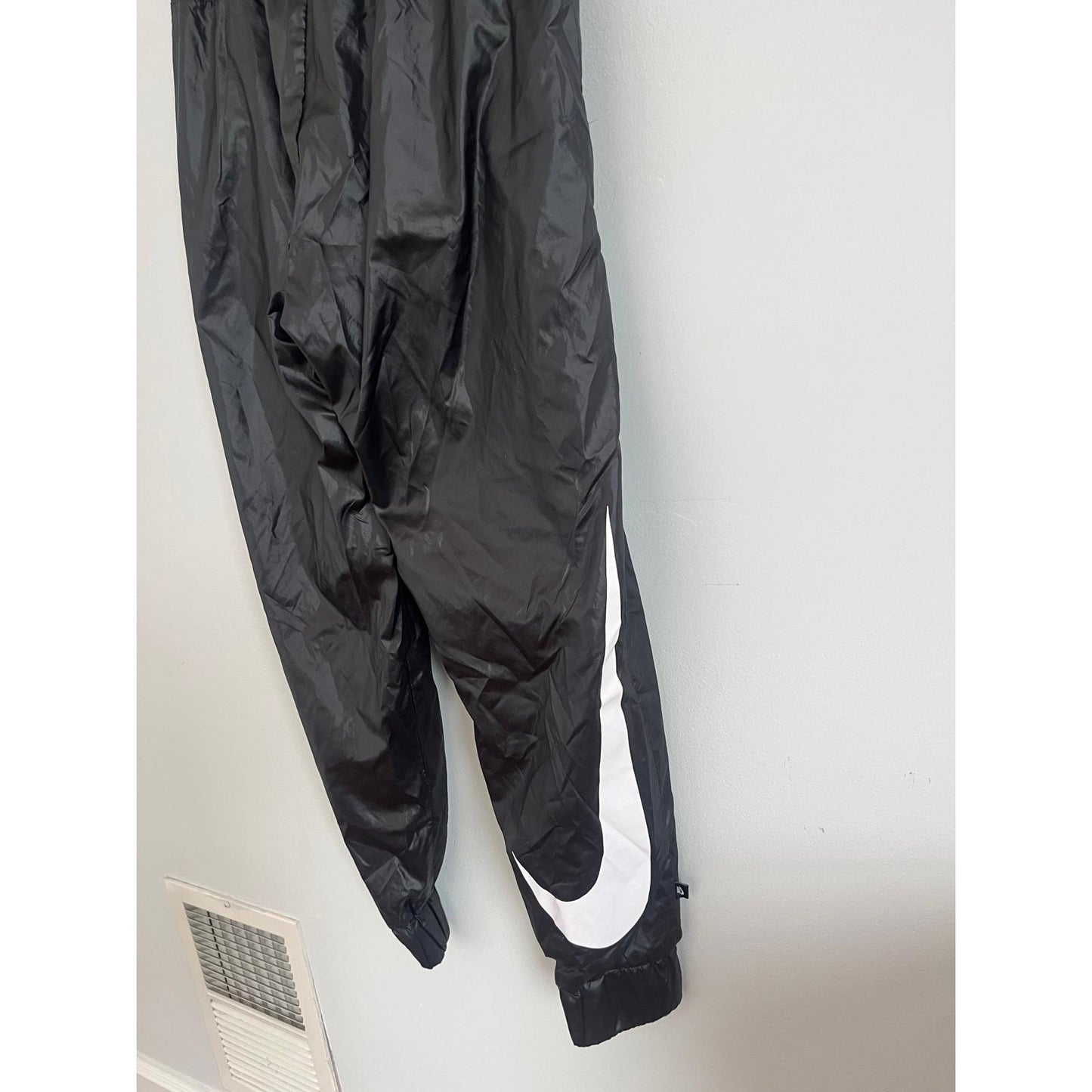 Nike Windbreaker Pants Women S Black Nylon Swoosh Logo Joggers Track