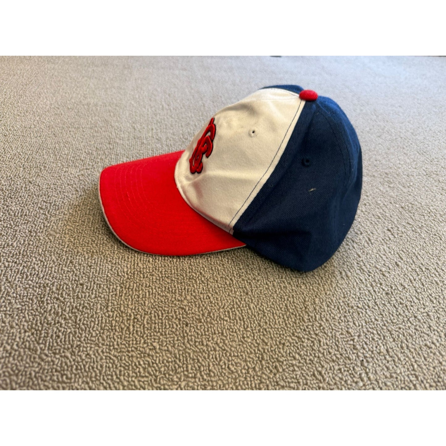 Men's Blue White Red Embroidered Logo 100% Polyester Baseball Cap