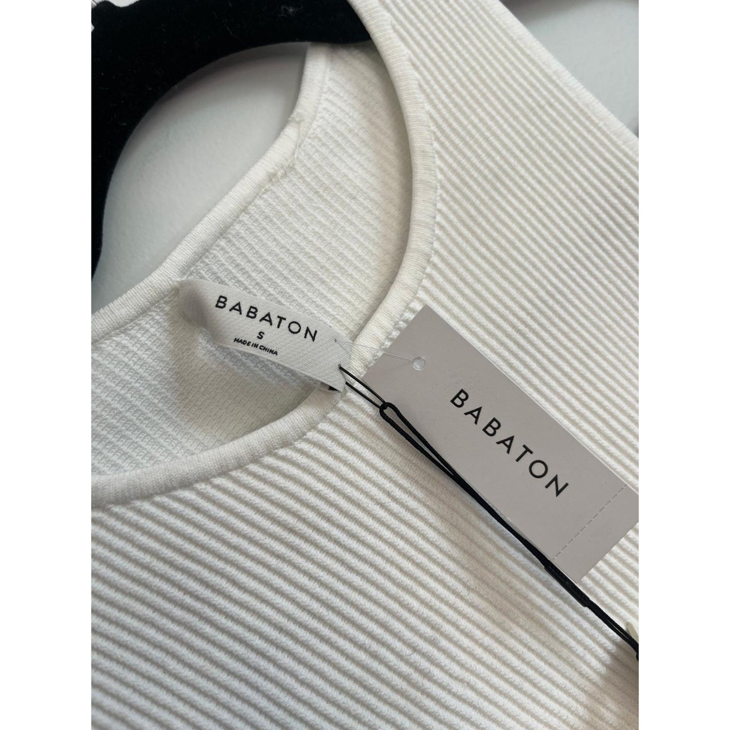 Babaton Sculpt Knit Tank Top Women S White Ribbed Sleeveless Minimalist NWT