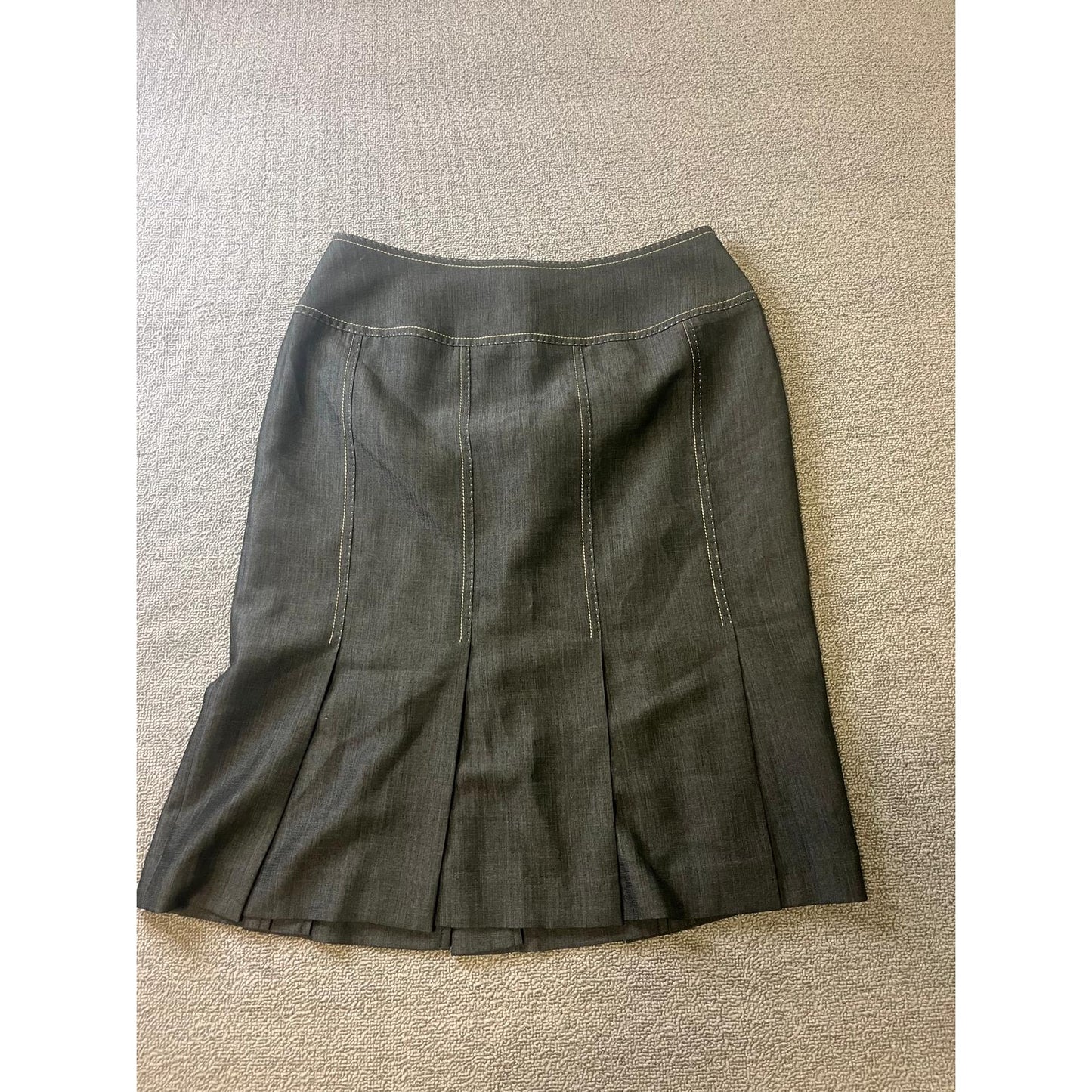 Albert Nipon Gray Pleated A-Line Skirt Women 8 White Stiching