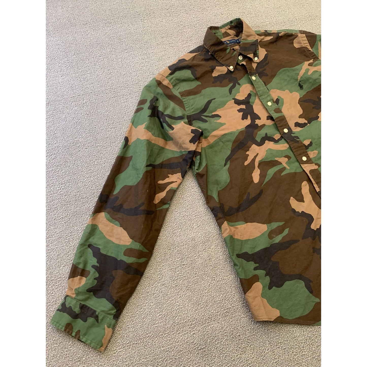 Ralph Lauren Men's Large Green Camo Classic Fit Long Sleeve Button Shirt