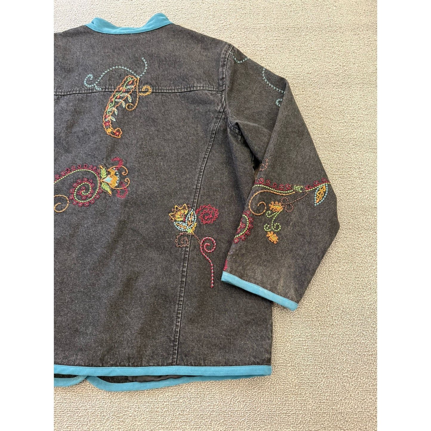DENIM&CO Women's Large Charcoal Embroidered Denim Jacket