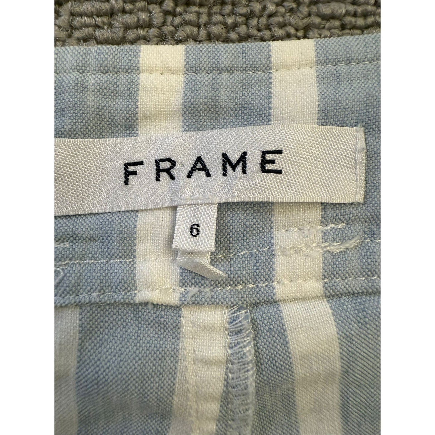 FRAME Women's 6 Casual Linen Blend Shorts Chambray Light Blue Stripe