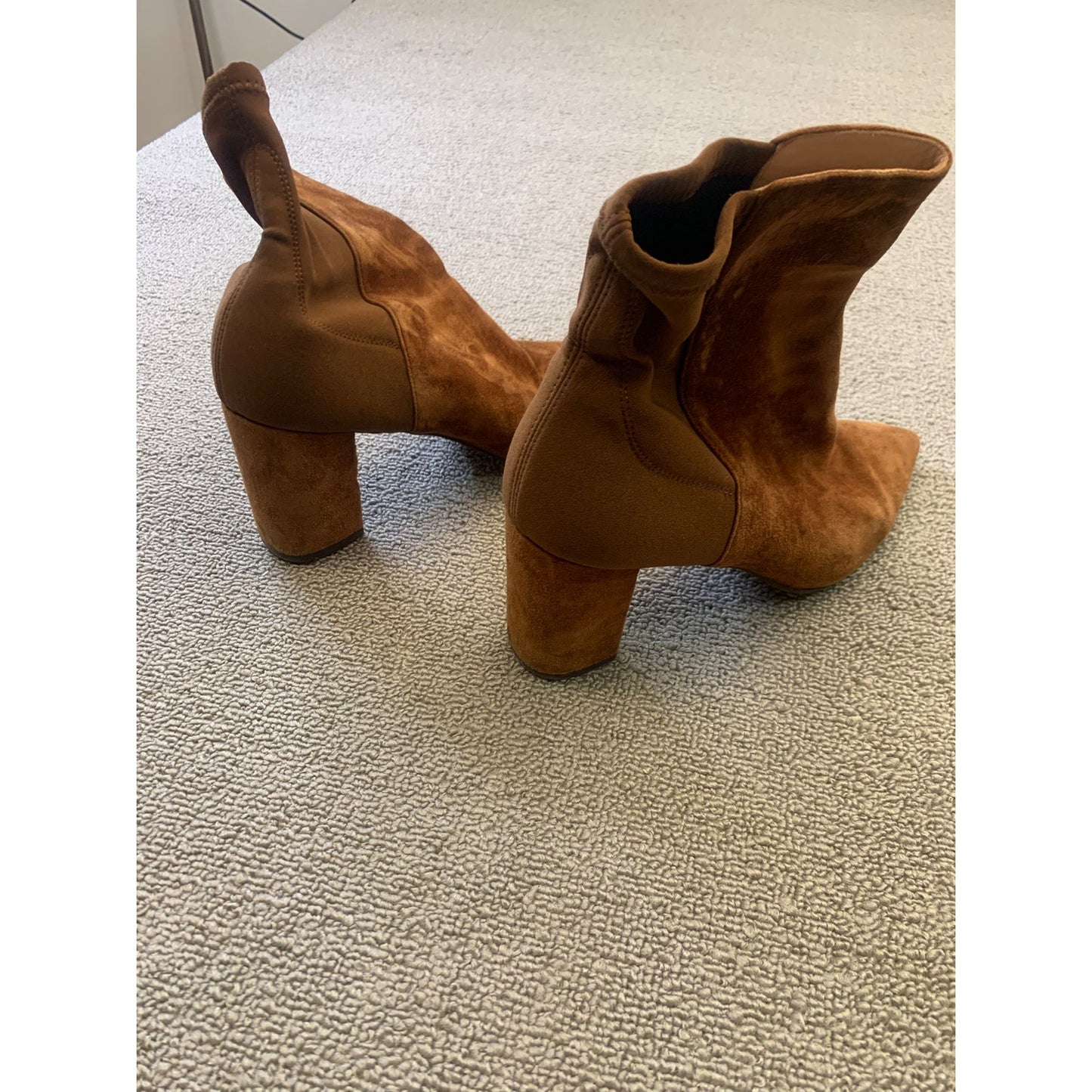 LONNIE Stuart Weitzman Women 7 Brown Suede Ankle Boots