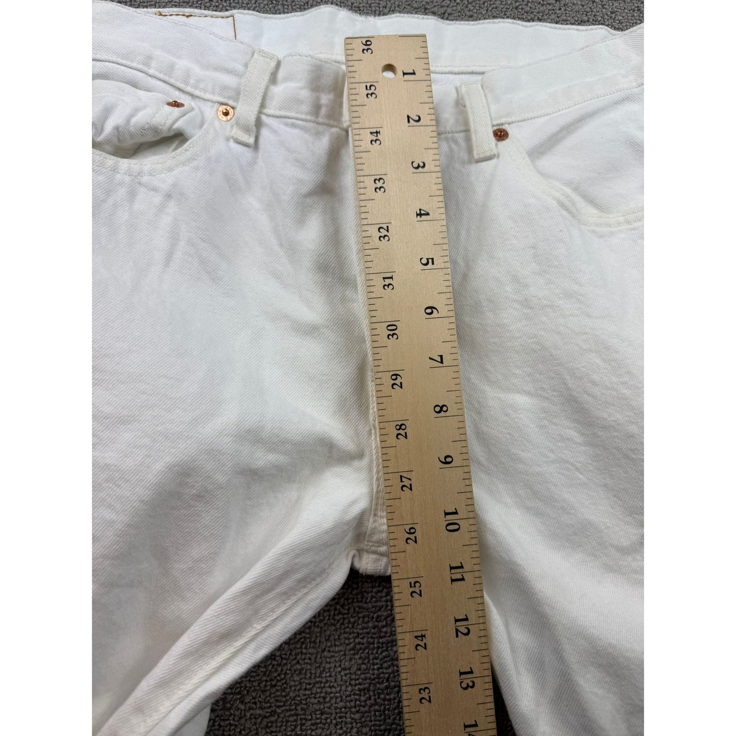 Levi's 501 Men's W30 L 32 White Straight Leg Jeans