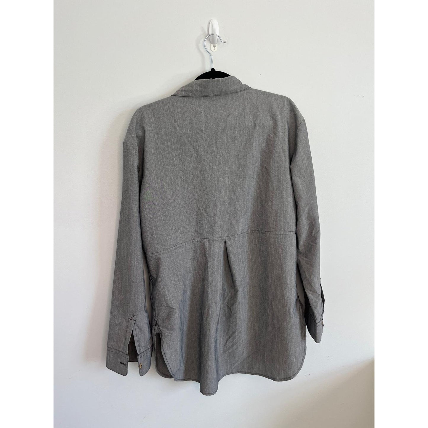 The North Face Button Down Shirt Women L Gray Outdoor Lightweight Casual