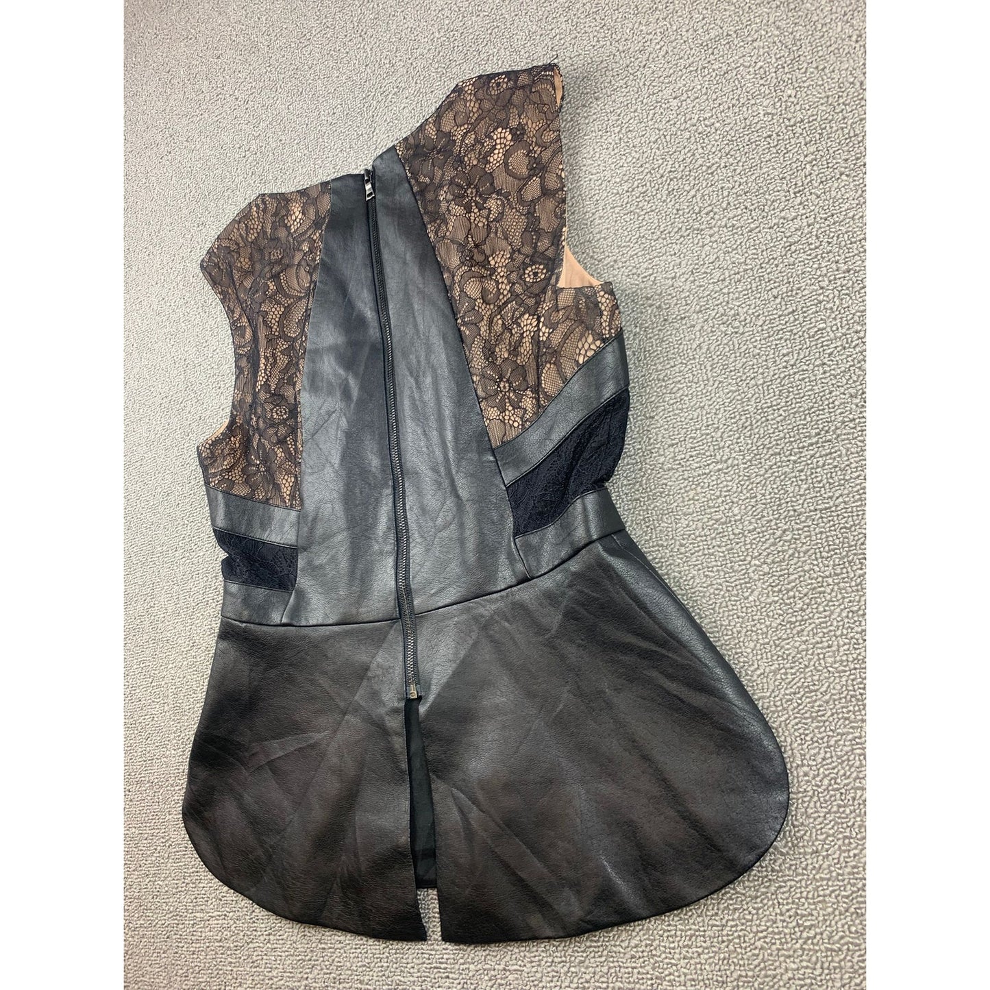 BCBGMAXAZRIA Women XXS Faux Leather Black Lace Peplum Top