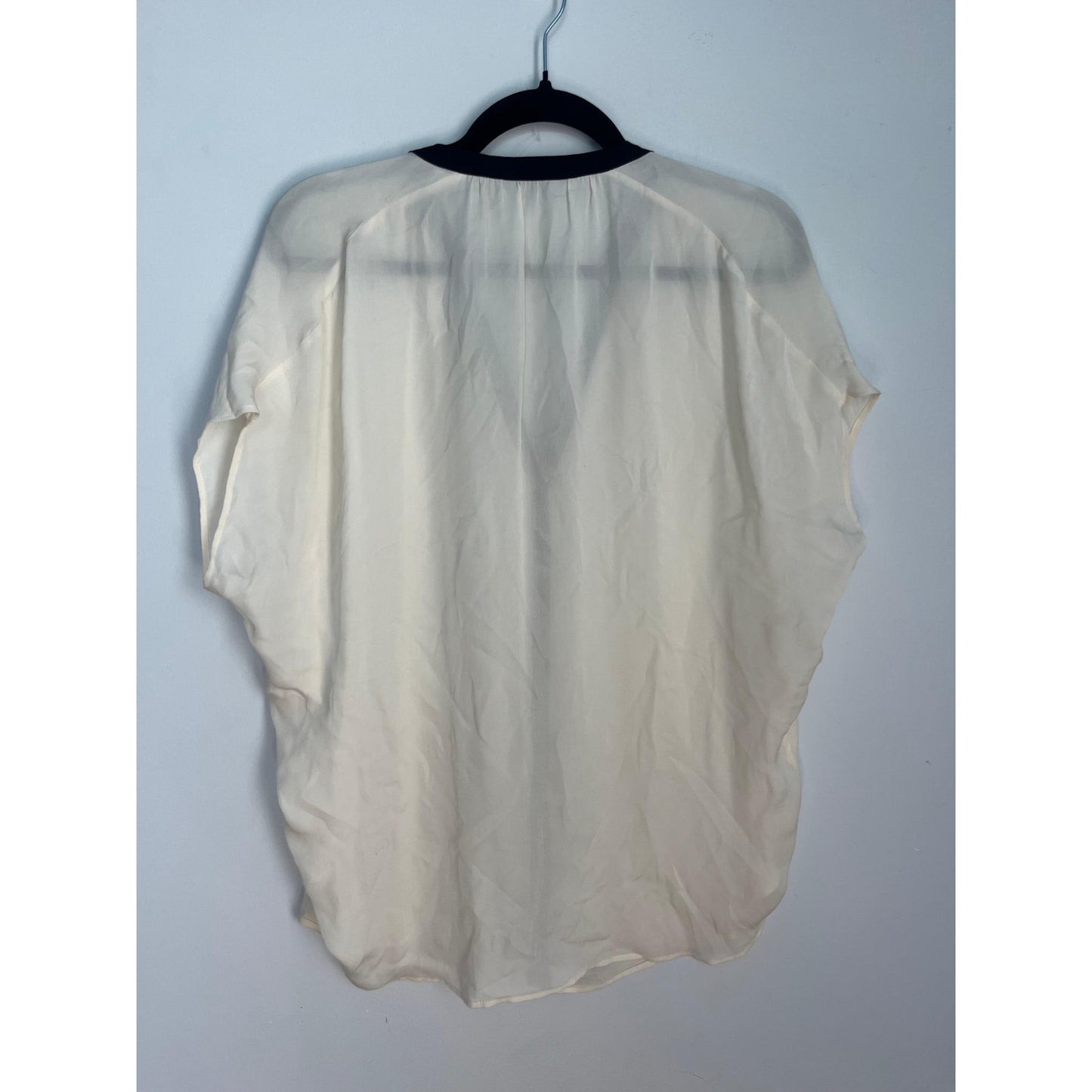 Vince Blouse Women Small Ivory Black Silk V Neck Contrast Trim Short Sleeve