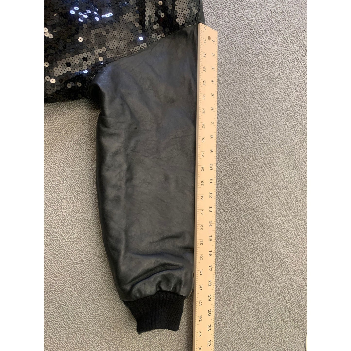 Vintage Y2K G-III LEATHER Women Small Black Sequin Leather Bomber Jacket