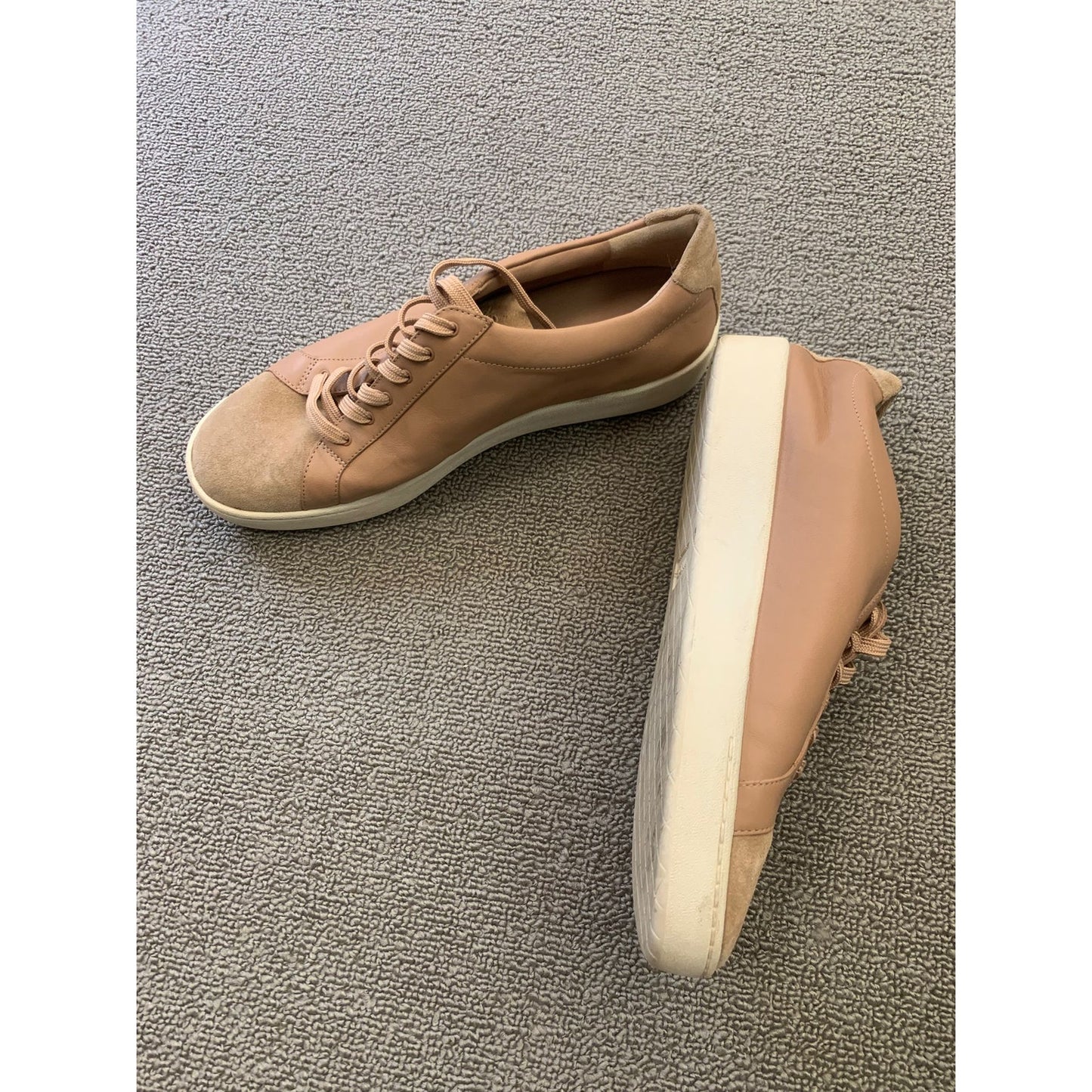 VINCE Women 7 Janna Suede Leather Low Top Lace Up Sneaker