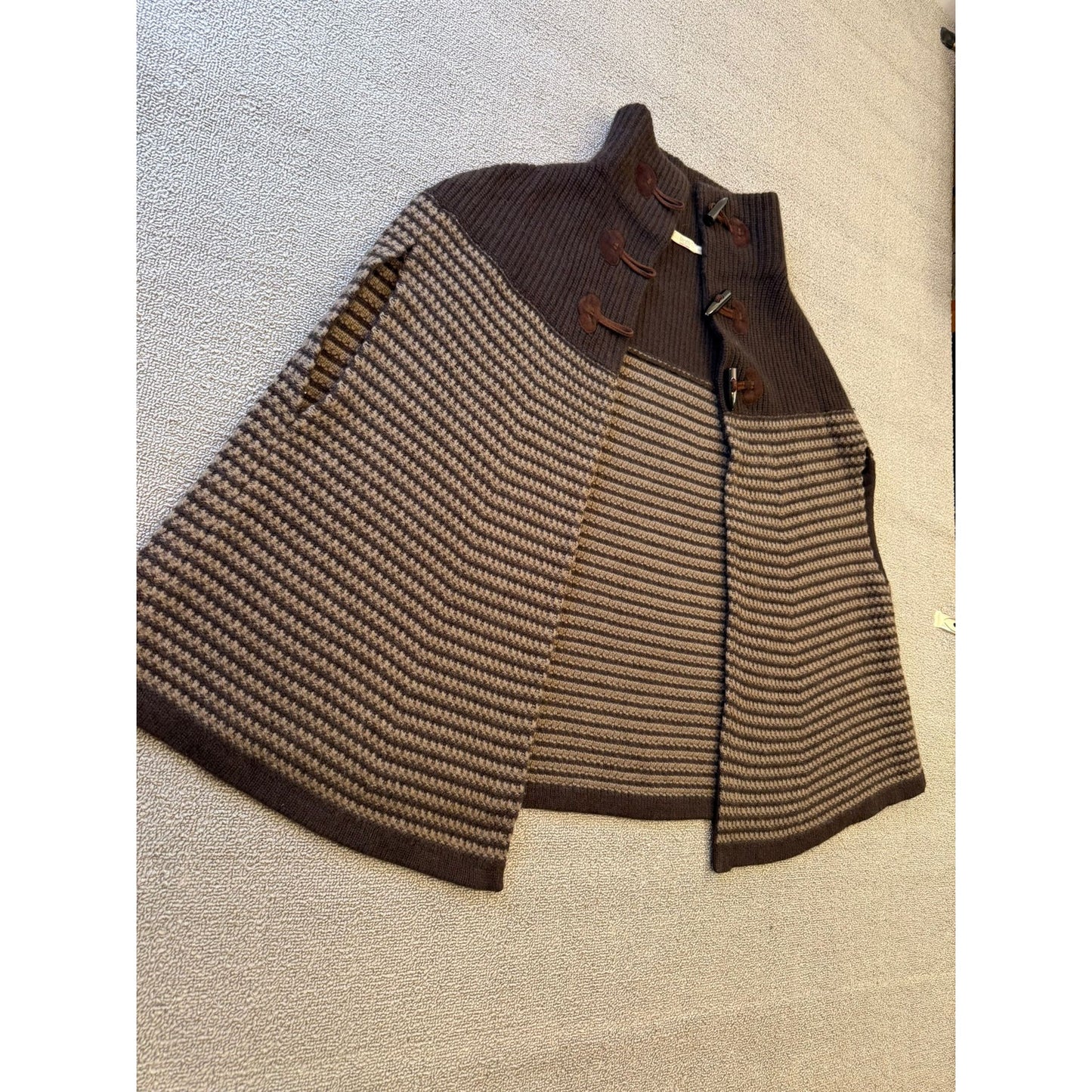 Raffi Cashmere M/L Brown Striped Knit Cape Poncho Toggle 100% Cashmere
