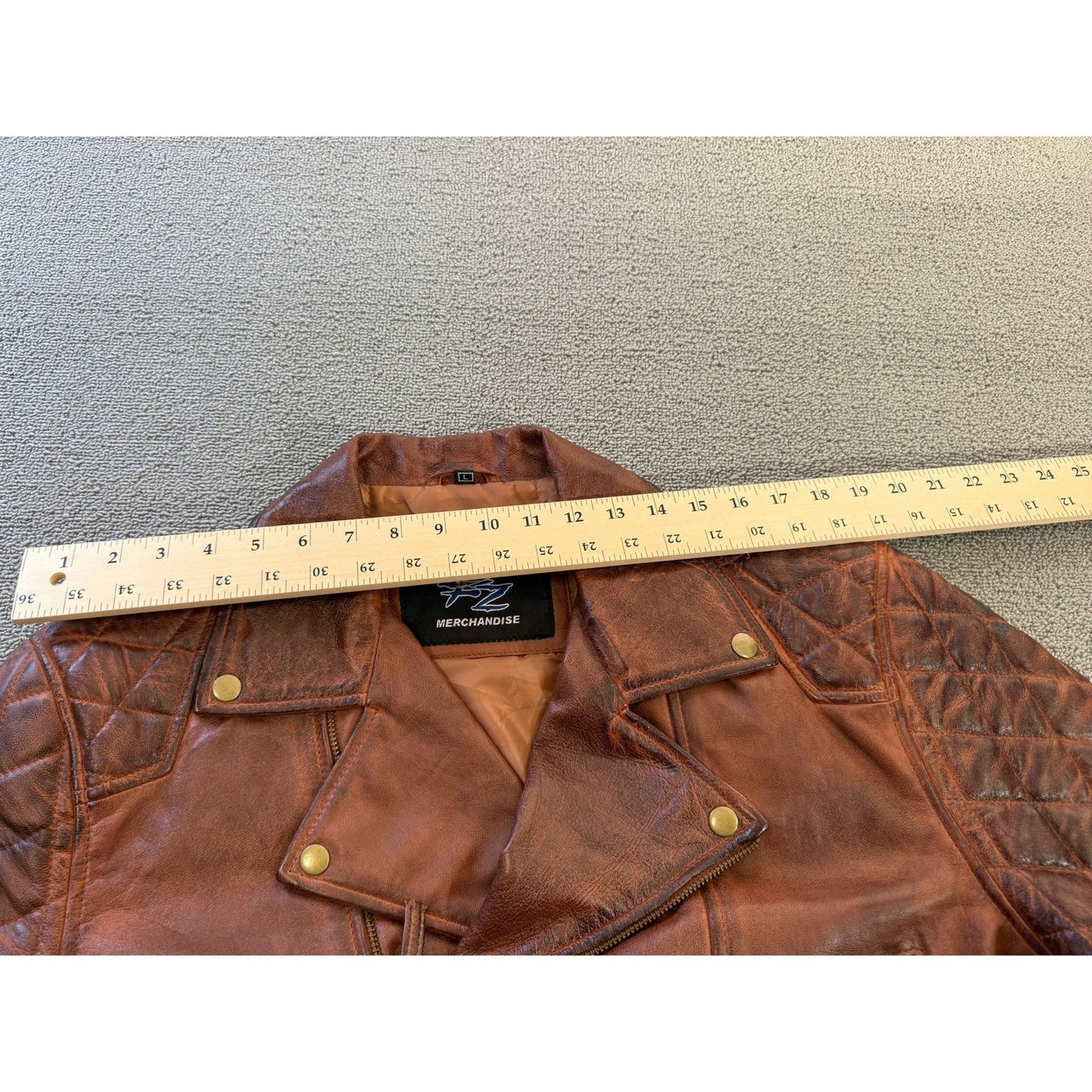 FZ Merchandise Large Men's Brown Leather Motorcycle Jacket Quilted Shoulders