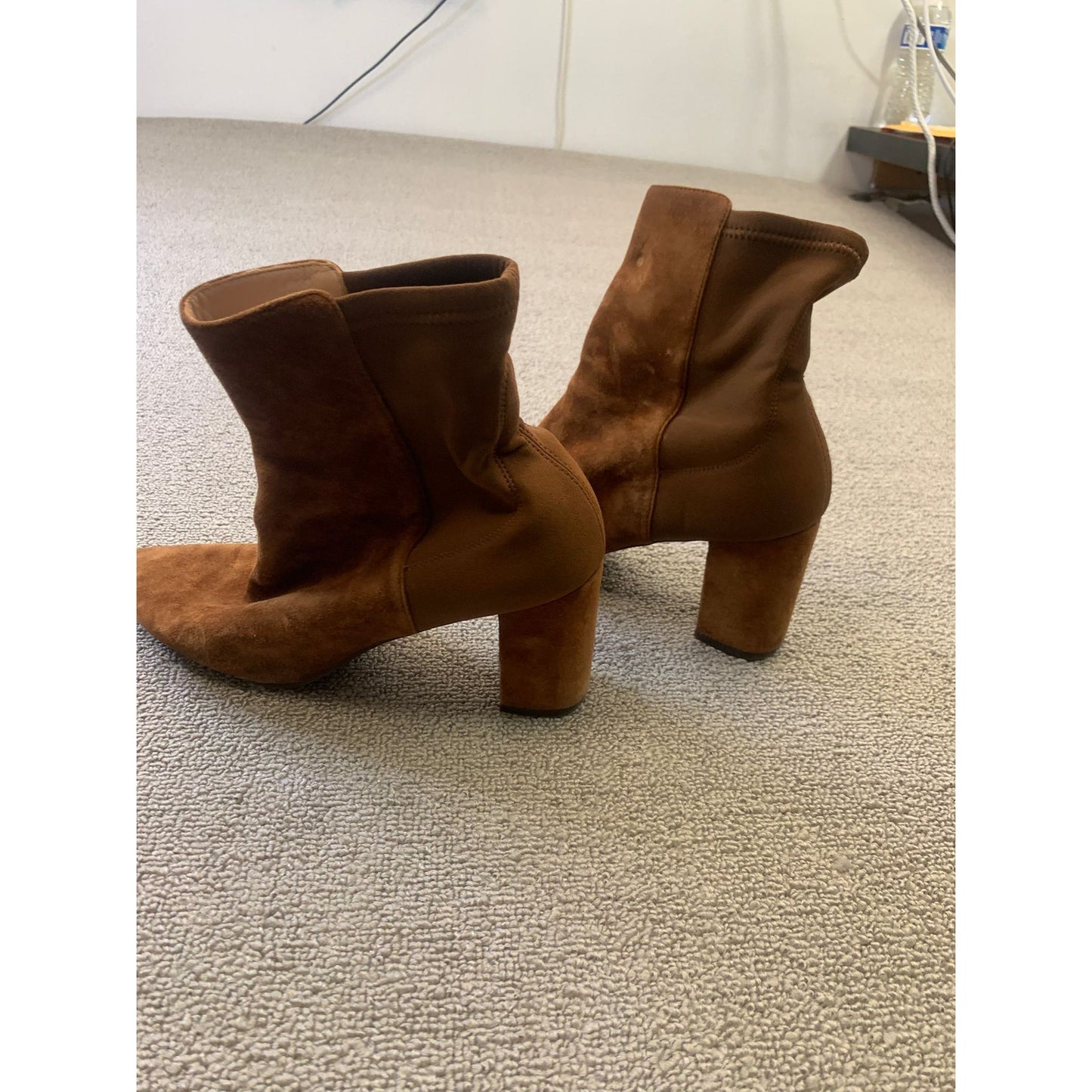 LONNIE Stuart Weitzman Women 7 Brown Suede Ankle Boots