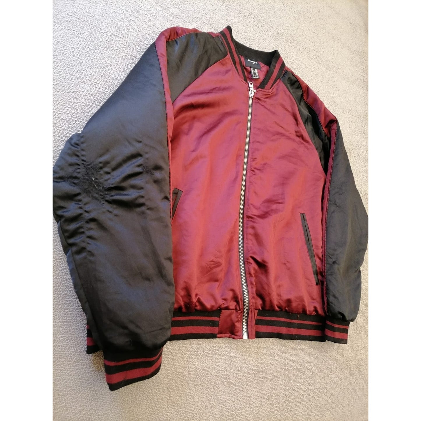 Forever 21 Men XXL Maroon Black Bomber Jacket Stylish Casual Everyday Outerwear