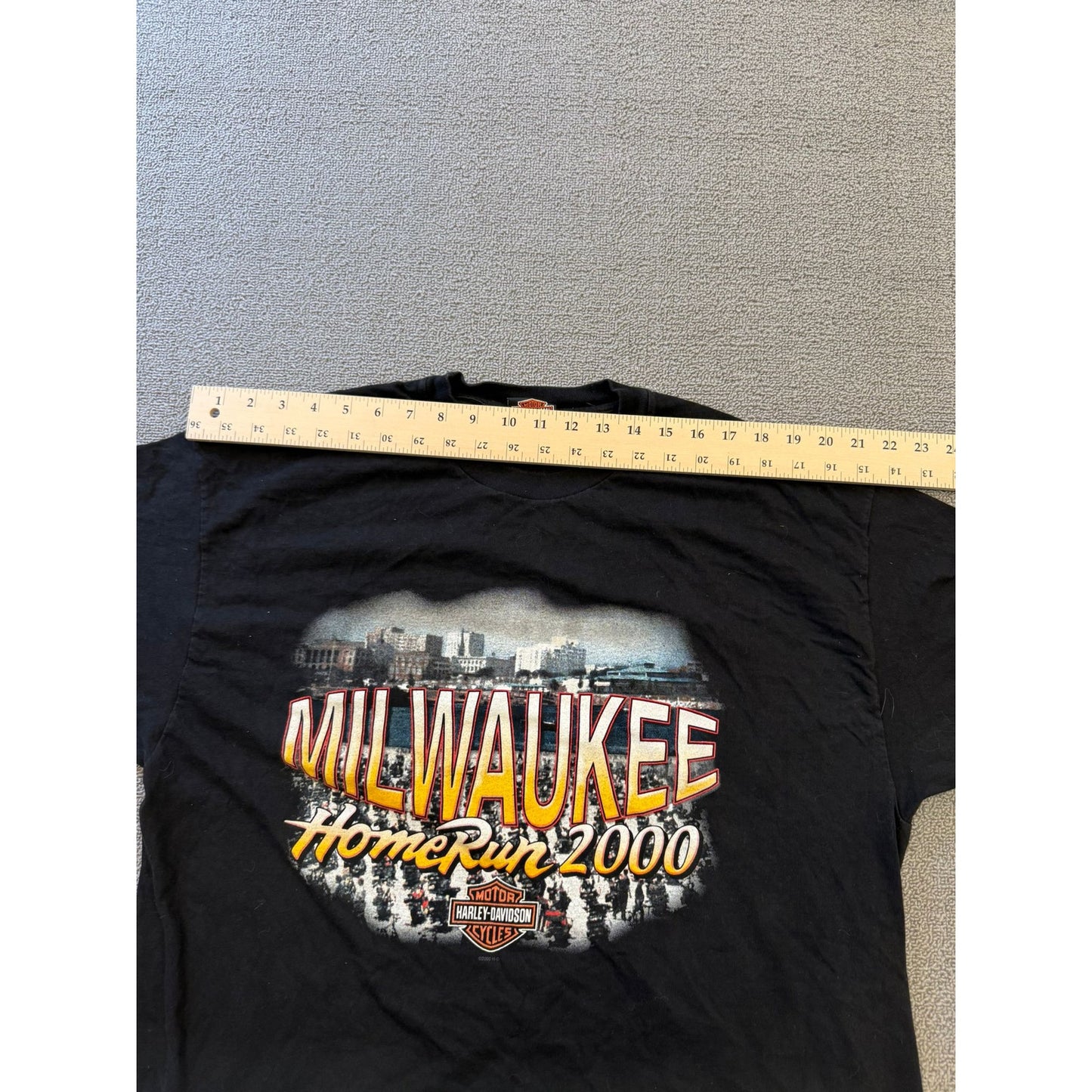 Harley-Davidson Men's XL Milwaukee HomeRun 2000 Graphic T-Shirt W/ Hole