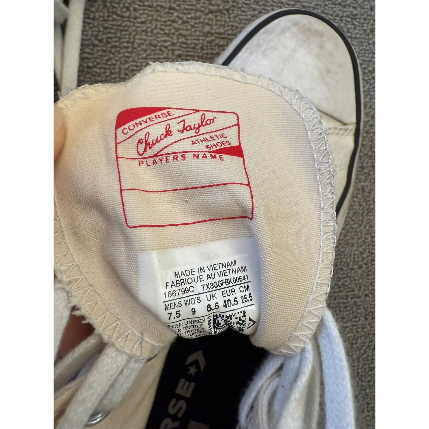 Converse Chuck Taylor Men's 7.5 White High-Top Sneakers