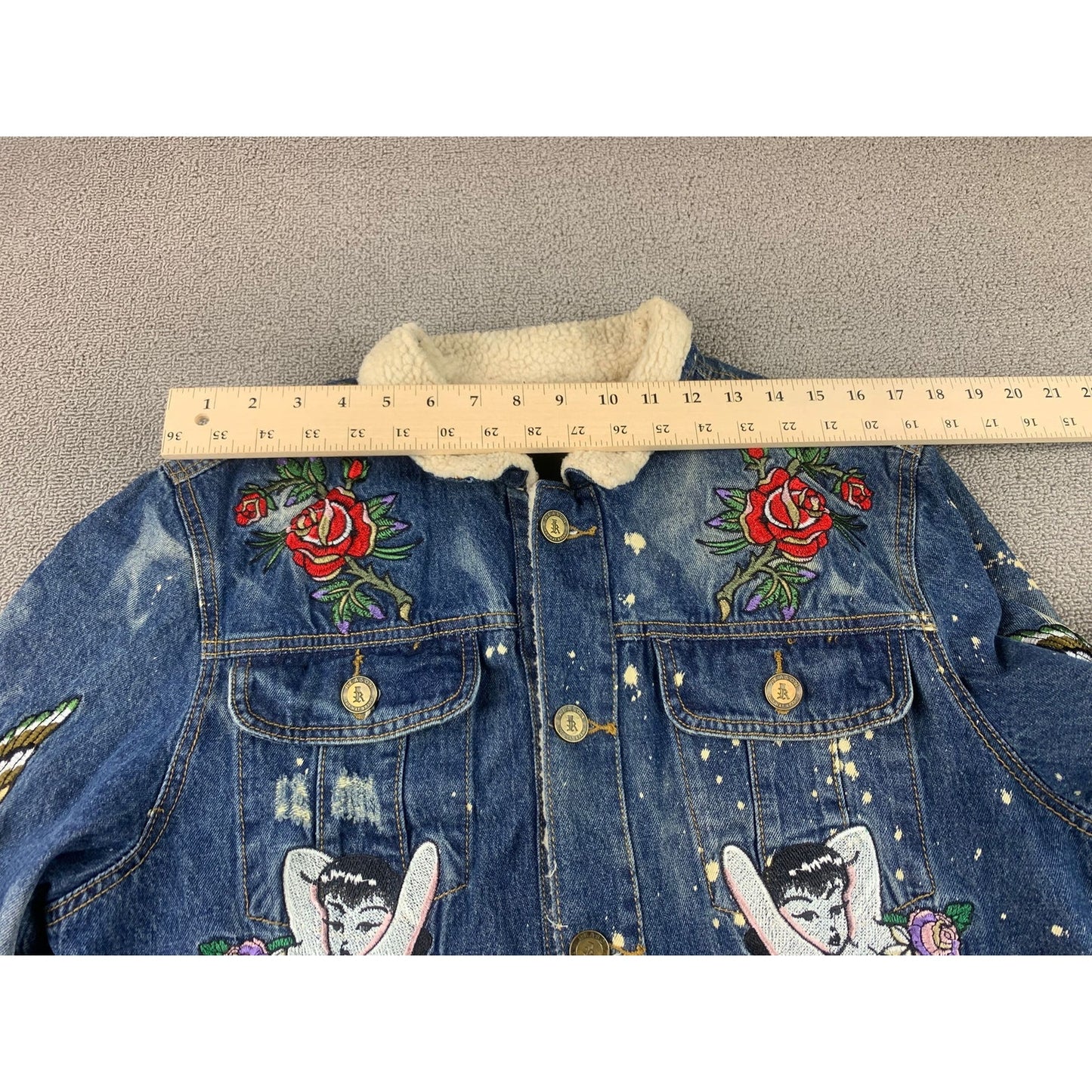 REASON NY Moto Sherpa Denim Jacket Men’s M Streetwear Embroidered Pin Up Roses
