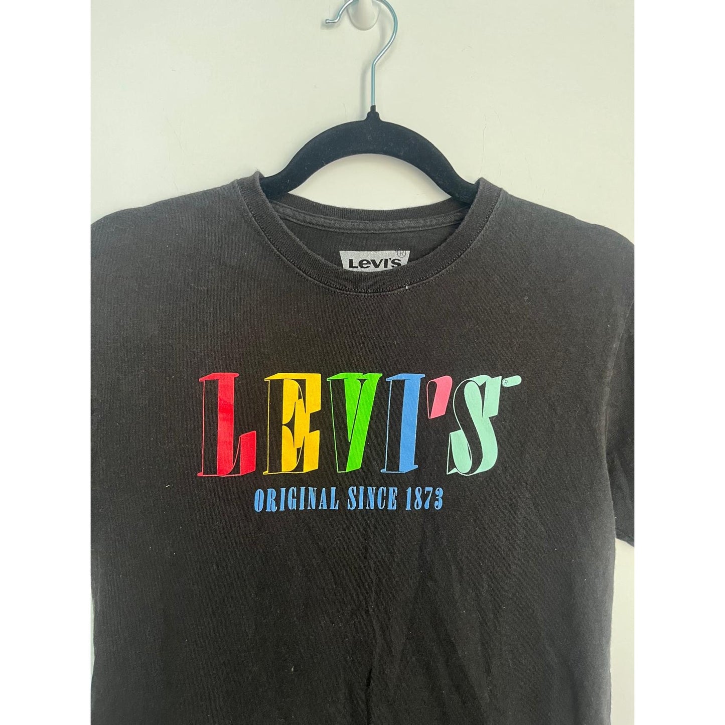 Levis Graphic T Shirt Men Small Black Rainbow Logo Cotton Tee