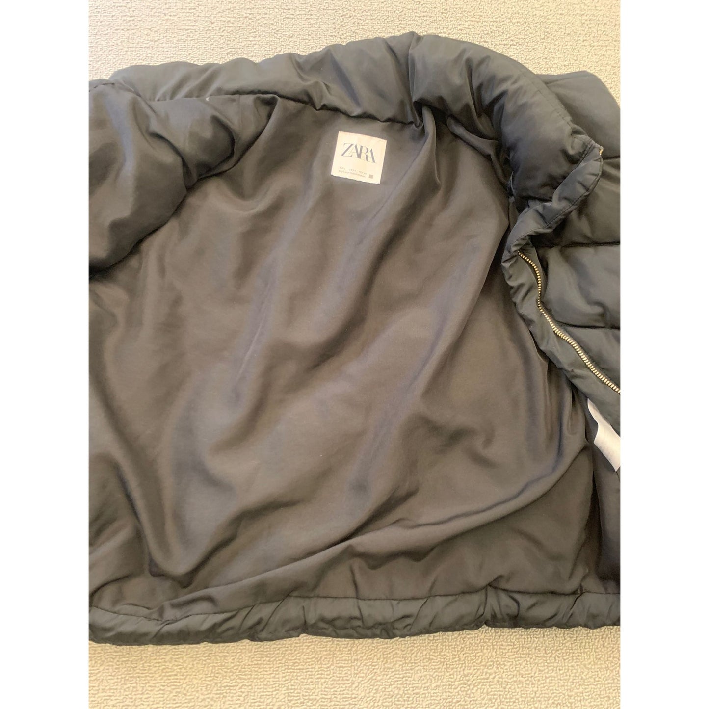 Zara Women's Large Black Cropped Puffer Jacket
