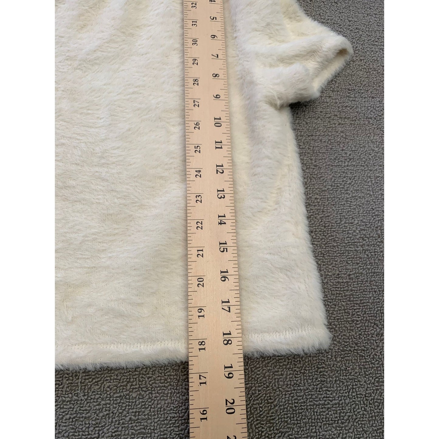 Zara Women's Medium White Pearl Embellished Short Sleeve Fluffy Top