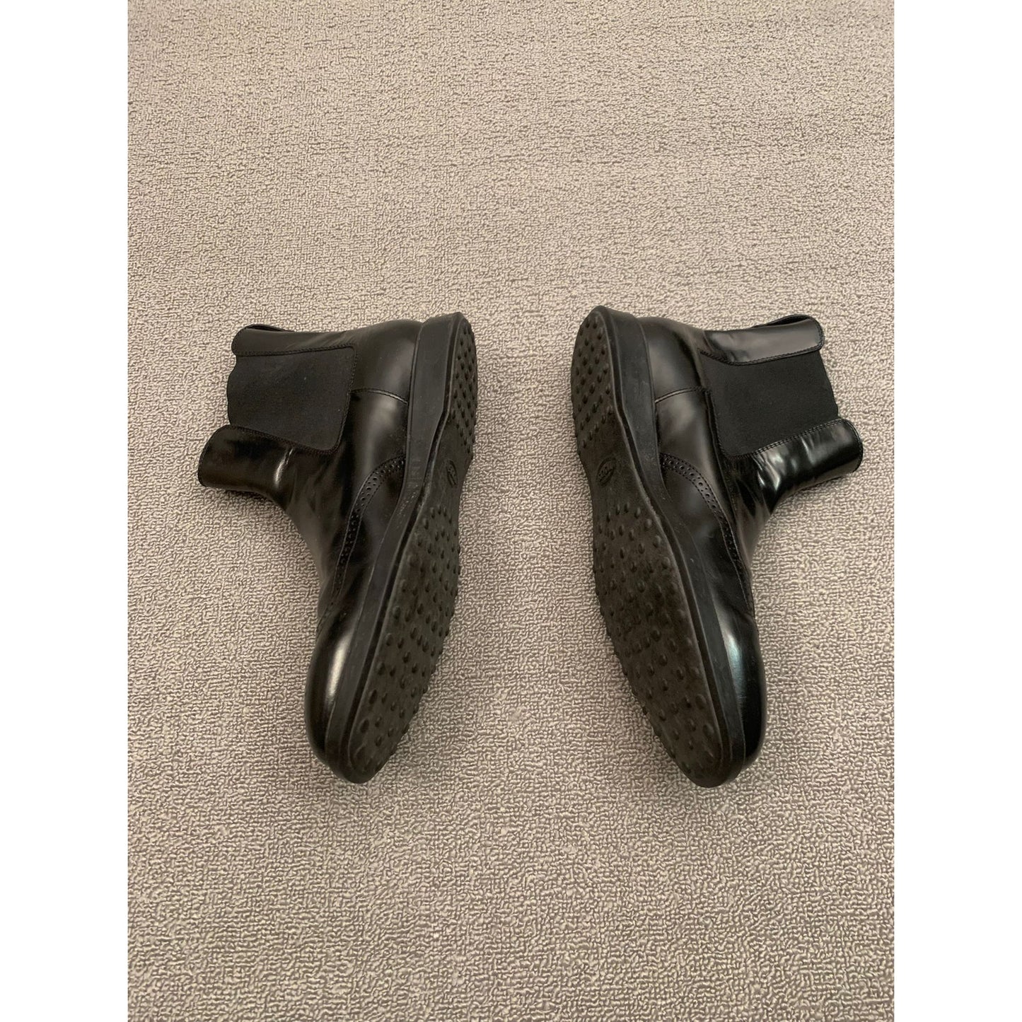 Tod's Men 9 Black Patent Leather Brogue Chelsea Boots