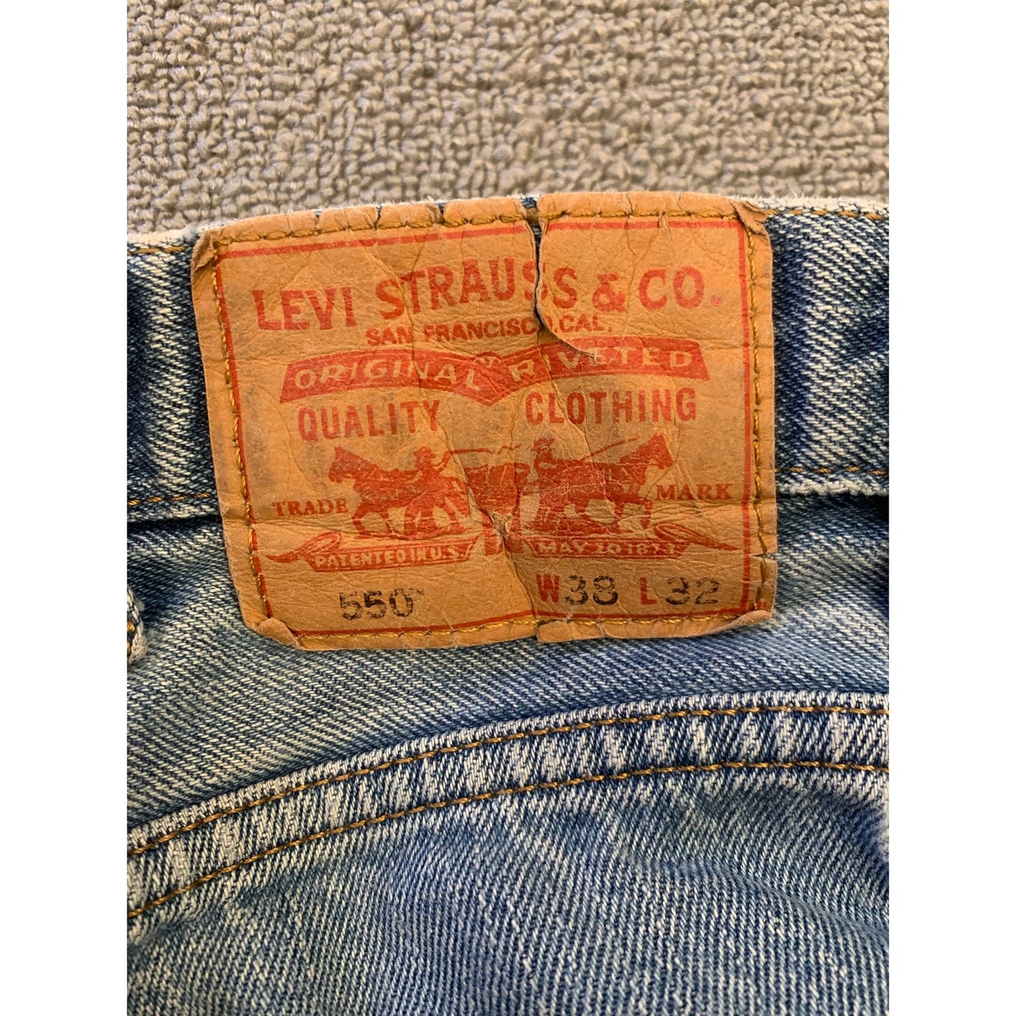 Levi's 550 Men 38x32 Blue Loose Fit Tapered Leg Jeans
