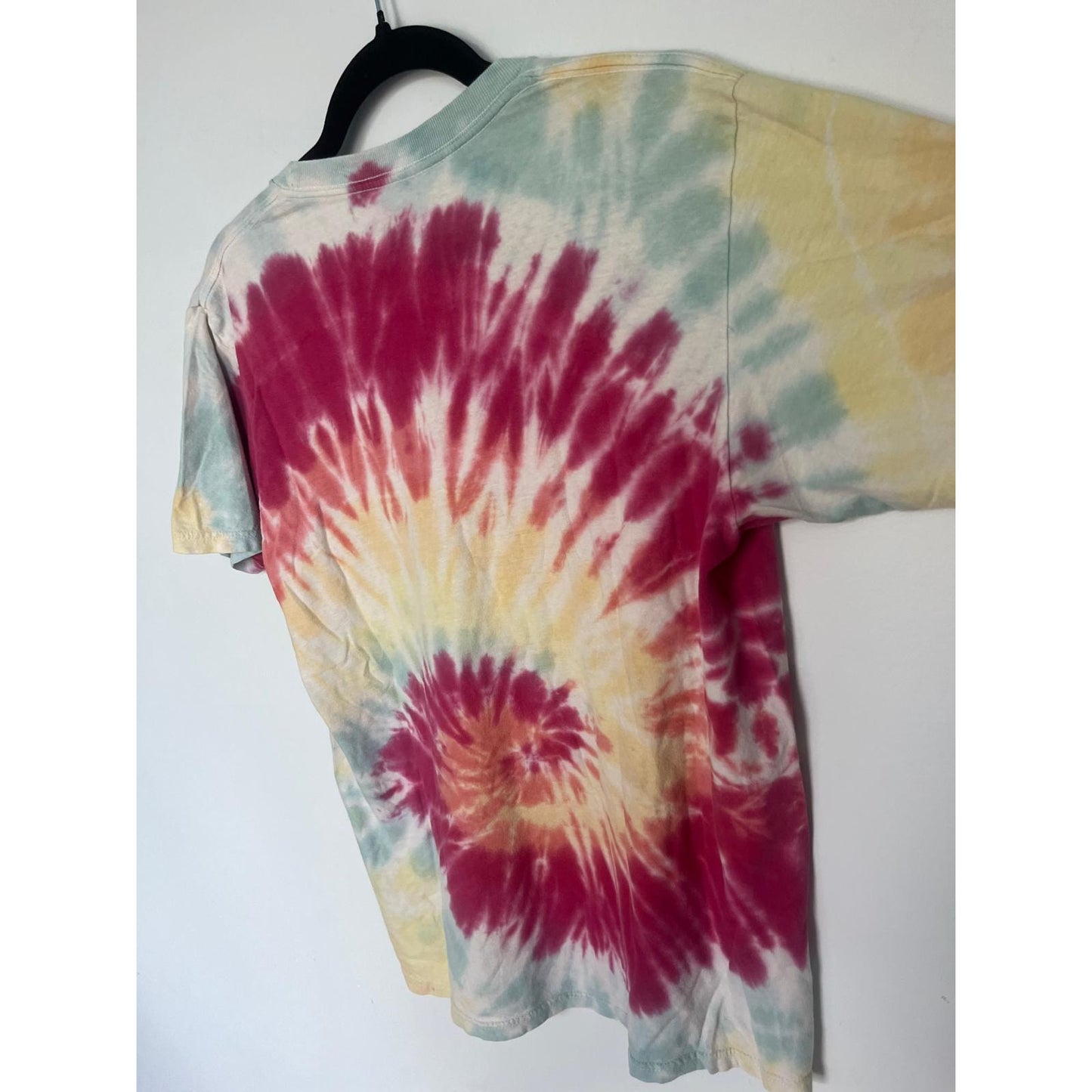 Peanuts Tie Dye T Shirt Men M Woodstock 1969 Rainbow Spiral Graphic Tee