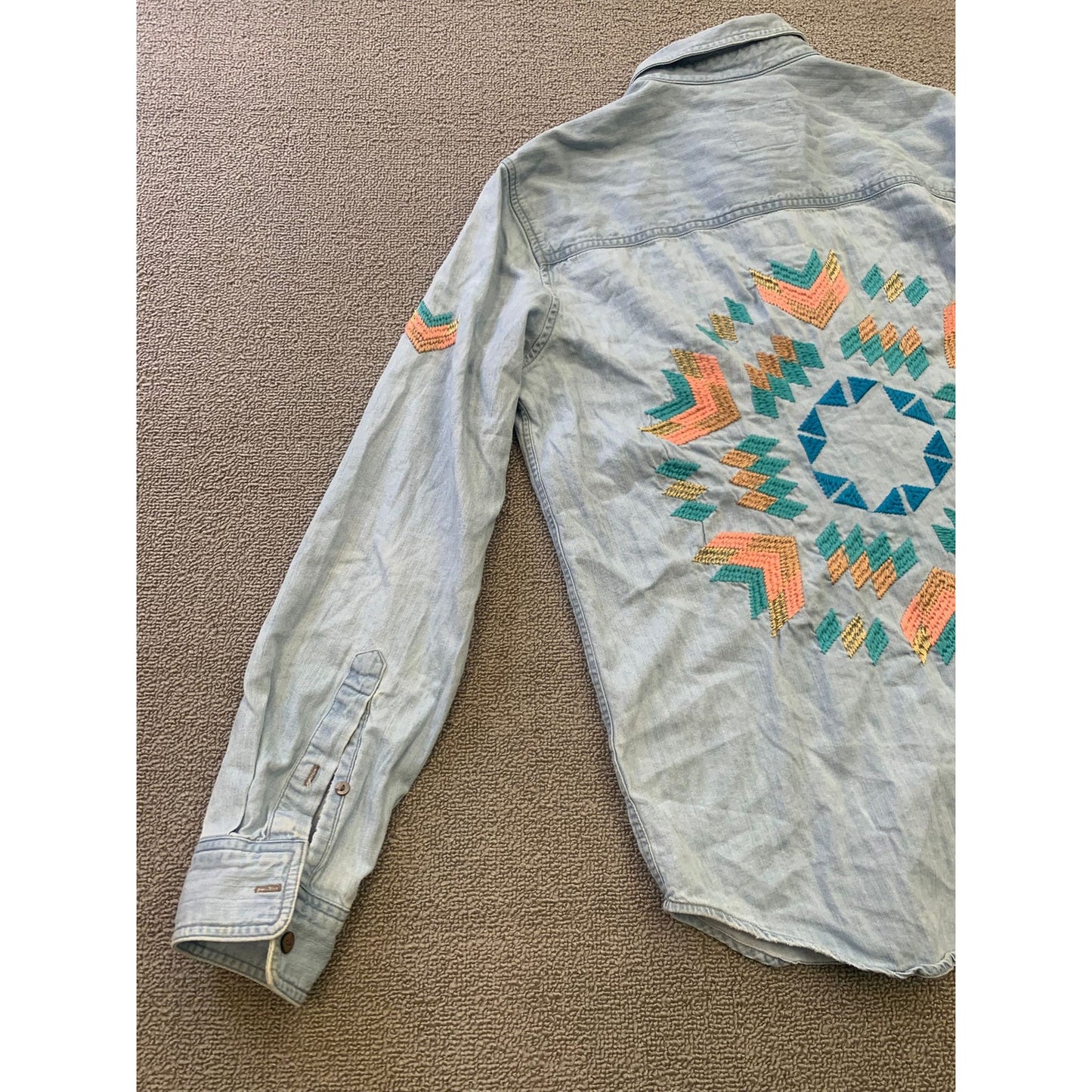 Rails Women's S Light Blue Embroidered Chambray Distressed Shirt
