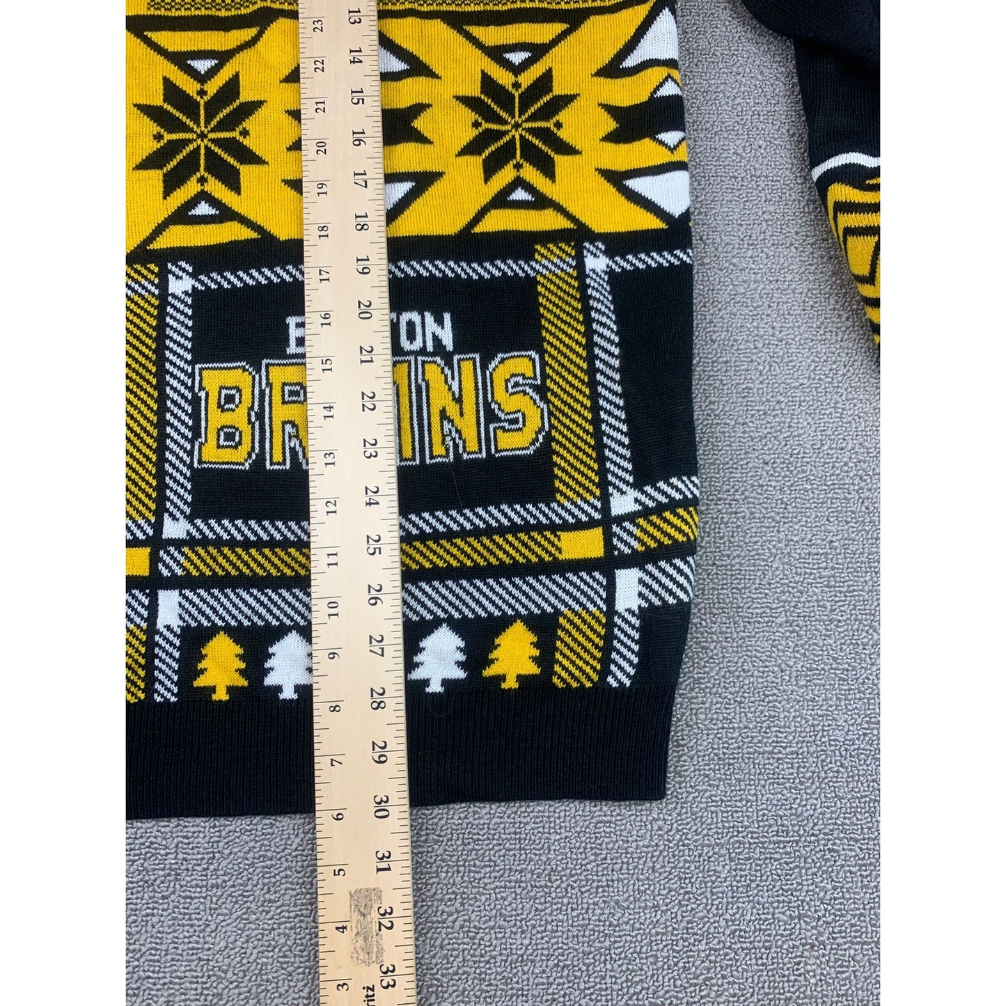 NHL Men's XL Yellow Black Boston Bruins Ugly Christmas Sweater