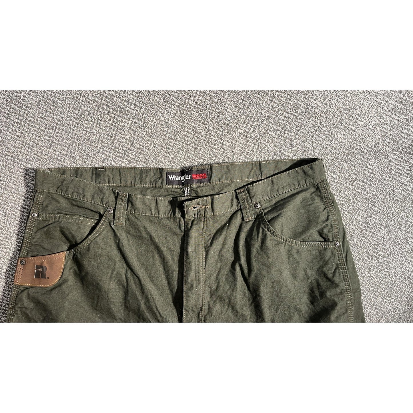 Wrangler 42x34 Male Olive Green 100% Cotton Utility Fit Durable Everyday Pants