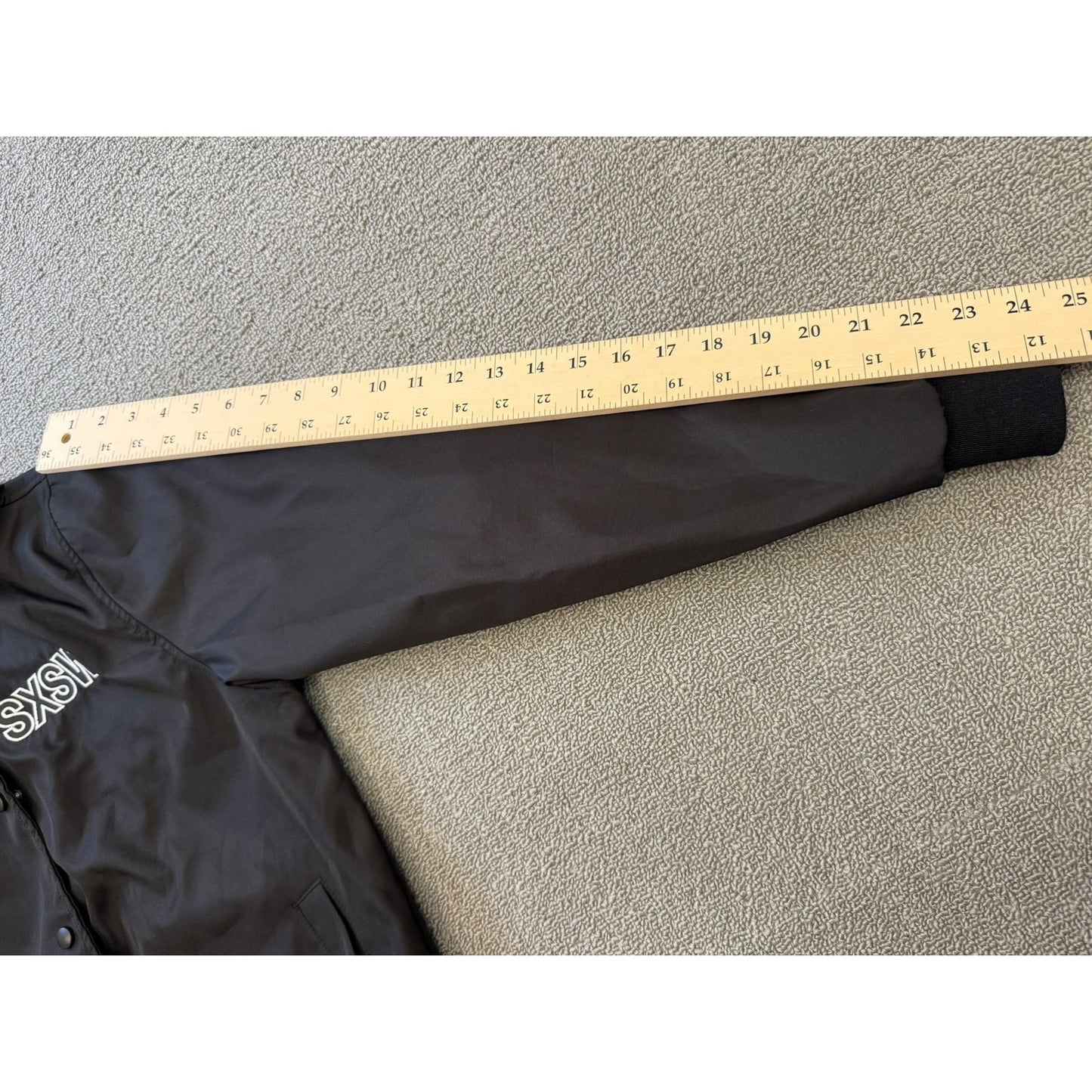Strata Black SXSW ATX Austin TX 35 Years Snap Lightweight Jacket Size XS