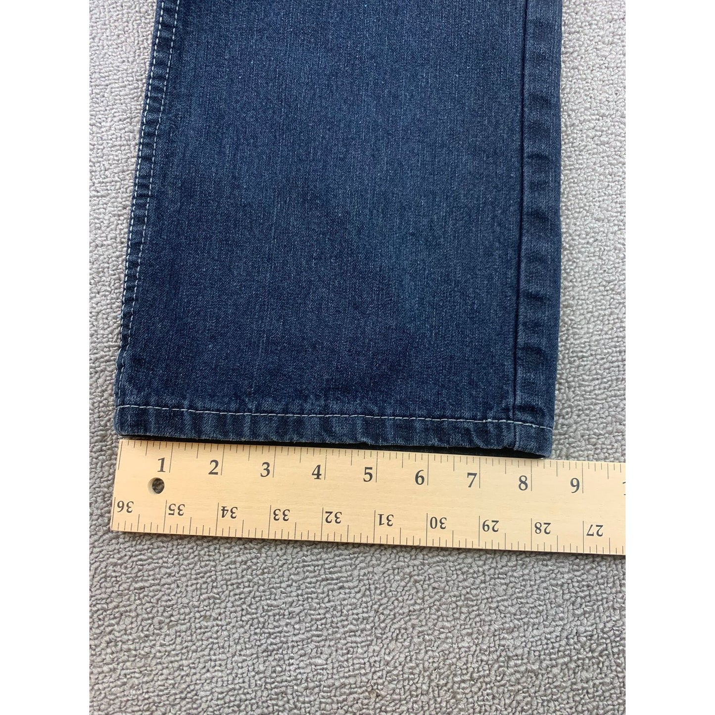 Loose Thread Men's 36x32 Dark Blue Jeans.