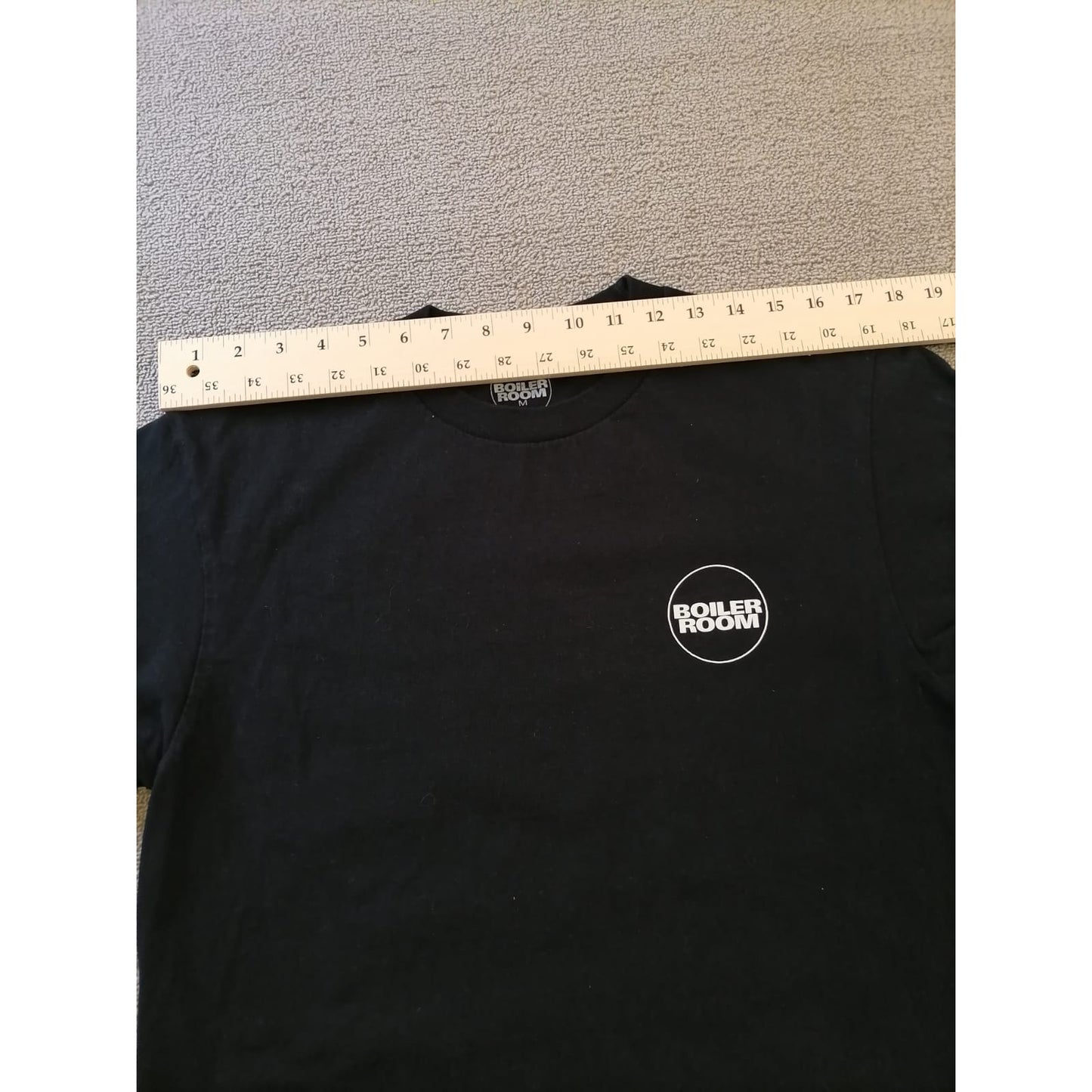 Boiler Room Men Medium Black T-shirt Iconic Music Culture Apparel for Her.