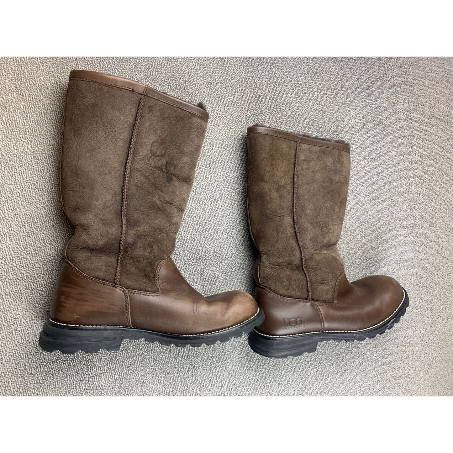 UGG Men's 9 Brown Leather Shearling Winter Boots