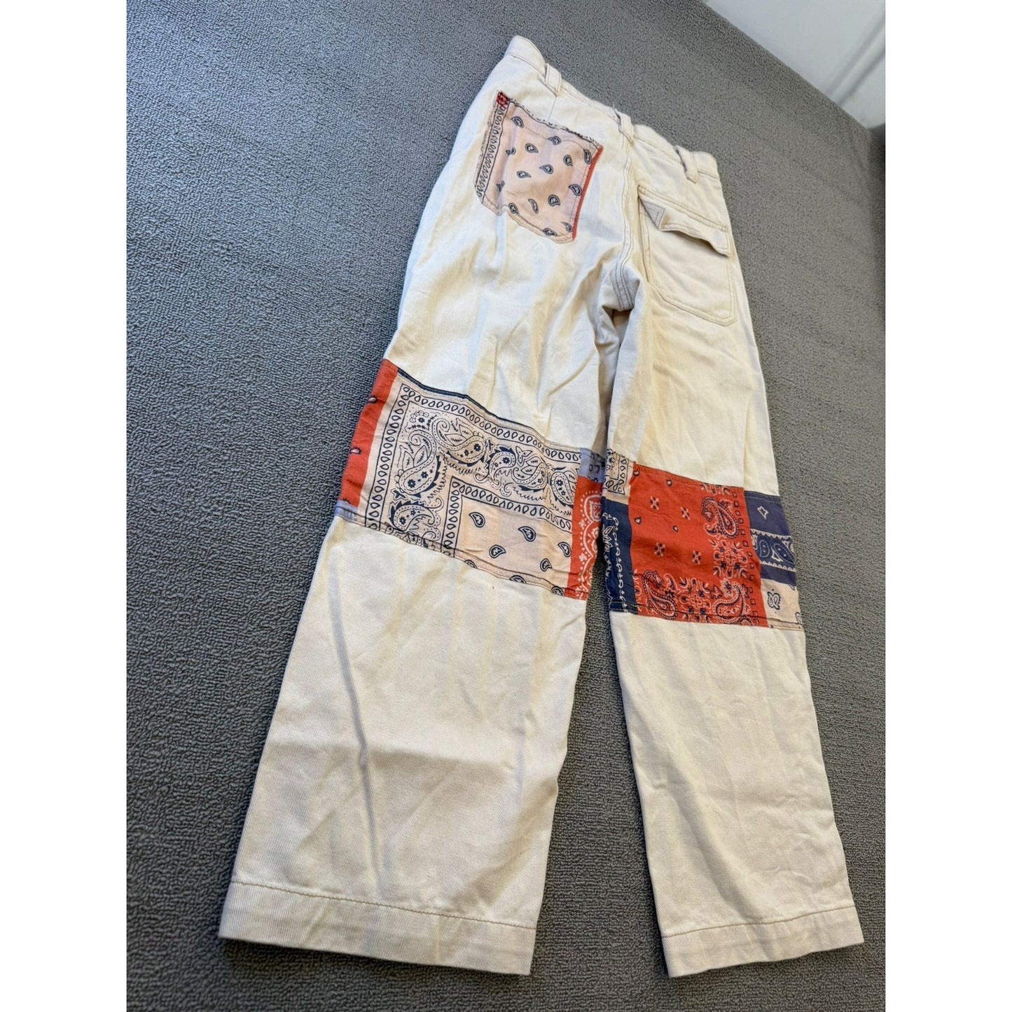 BDG Urban Outfitters Women's Size 26 White Denim Patchwork Bandana Wide Leg Jean