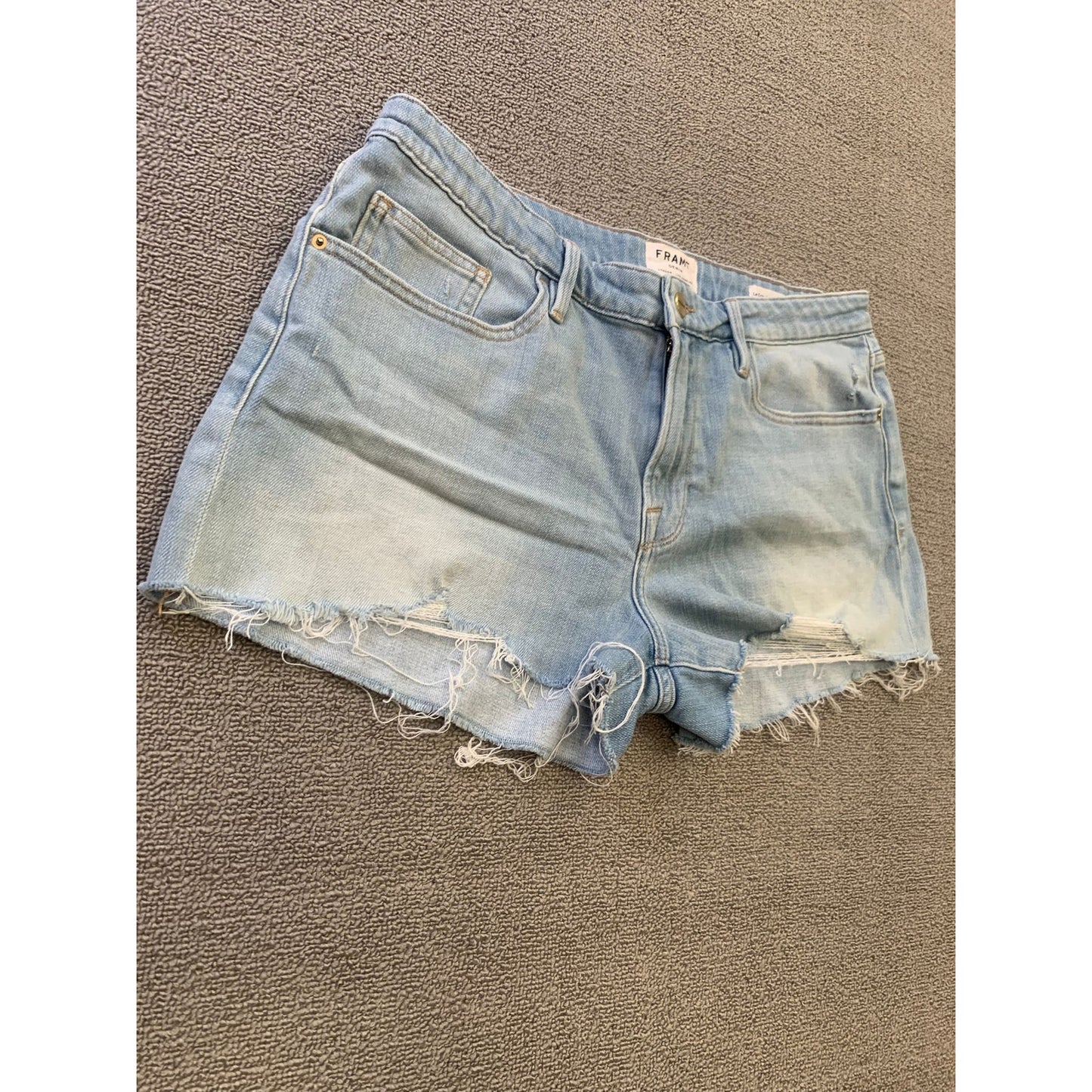 Frame Women 30 Light Wash Blue Cut Off Raw Hem Denim Shorts