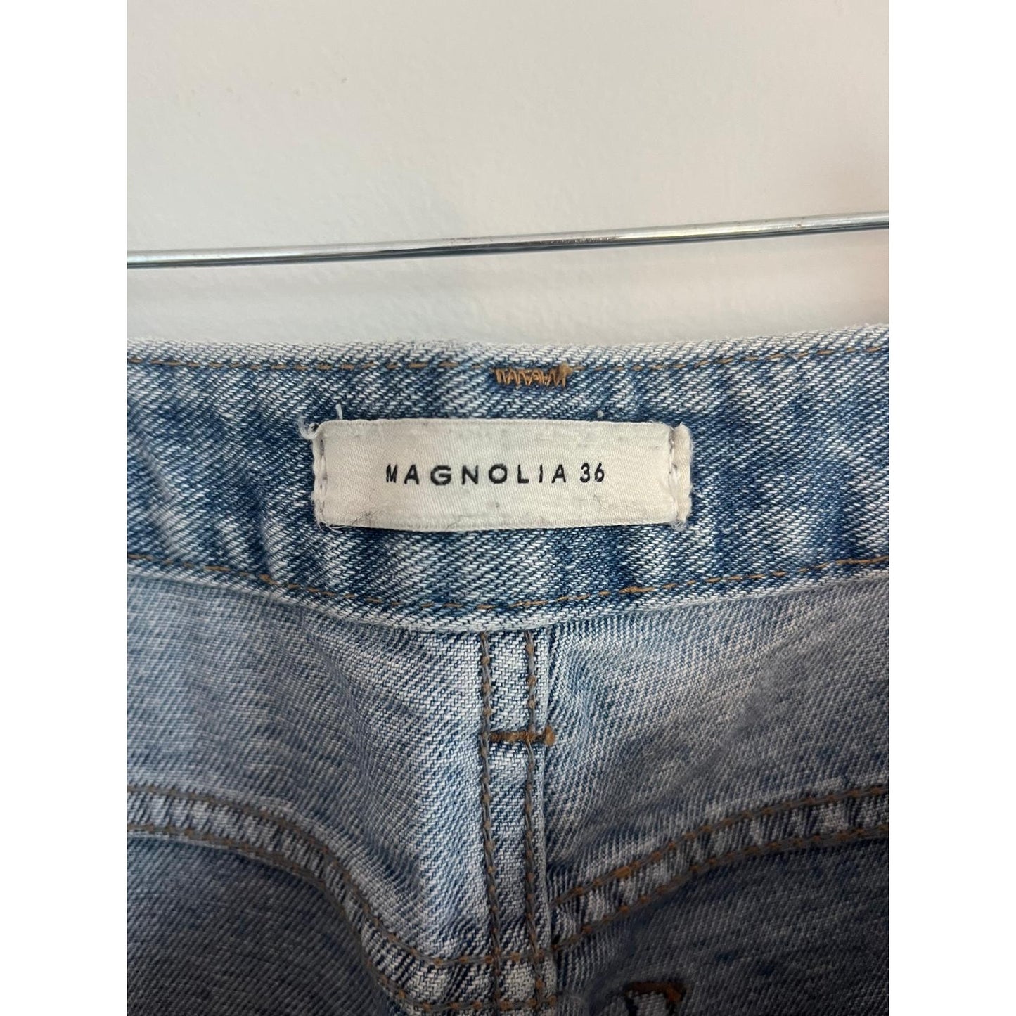 Magnolia Jeans Women 36 Blue High Rise Crossover Waist Straight Leg