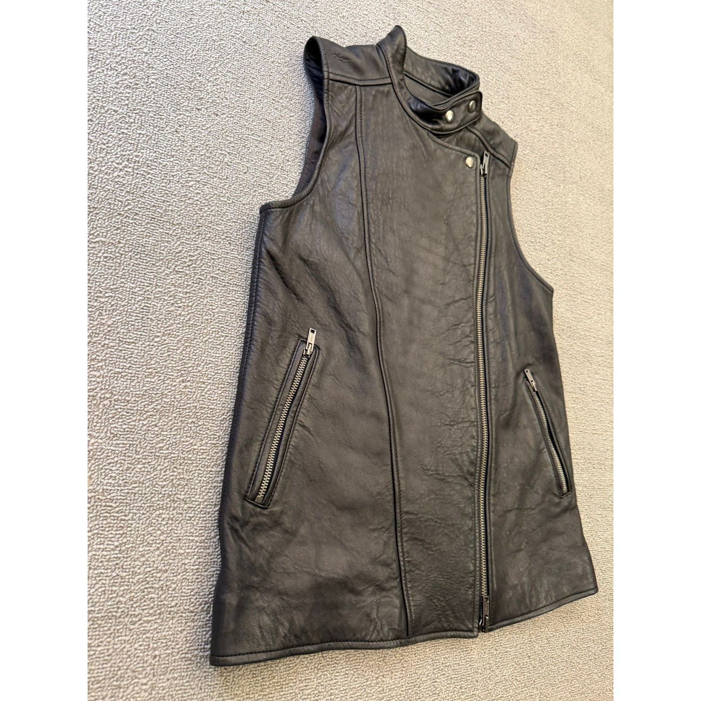 Club Monaco Women's XS Black 100% Lamb Leather Asymmetrical Zip Biker Vest