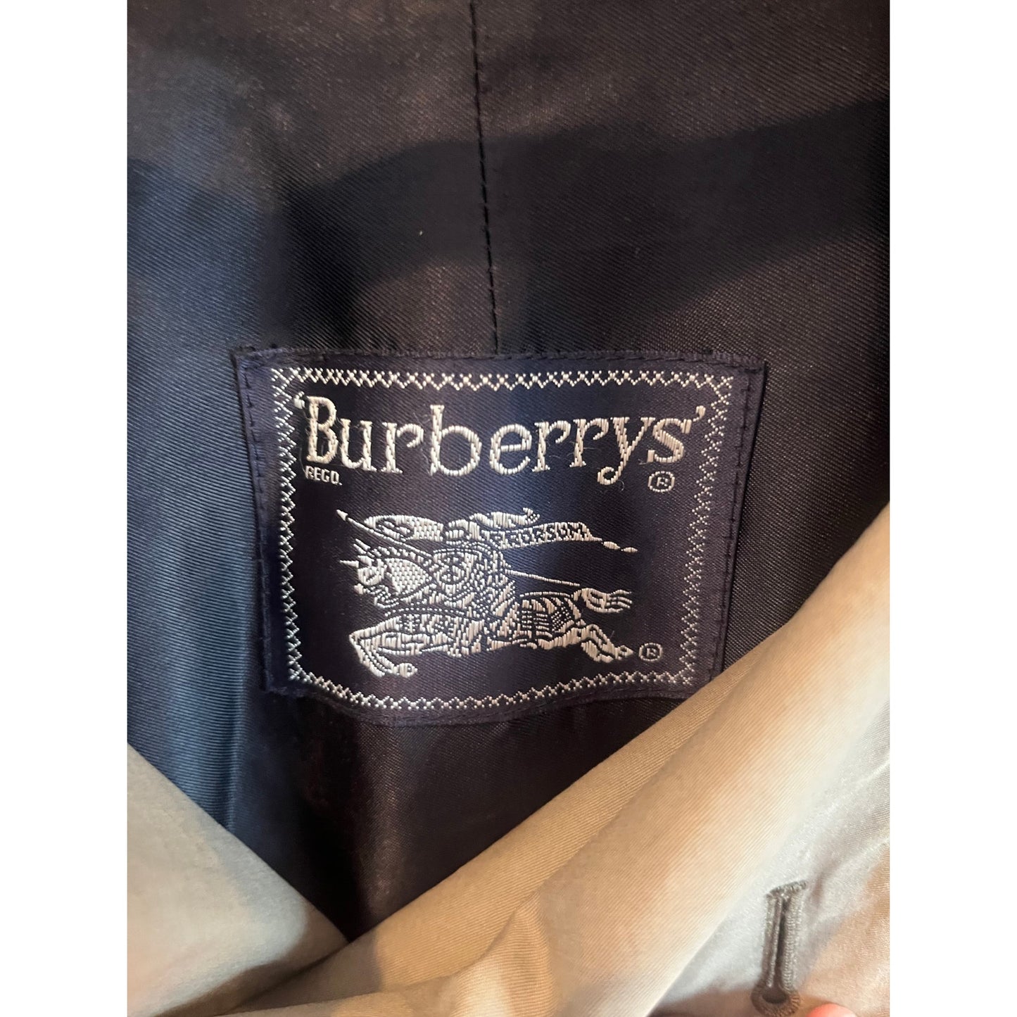 Vintage Burberry trench coat. Men’s XL