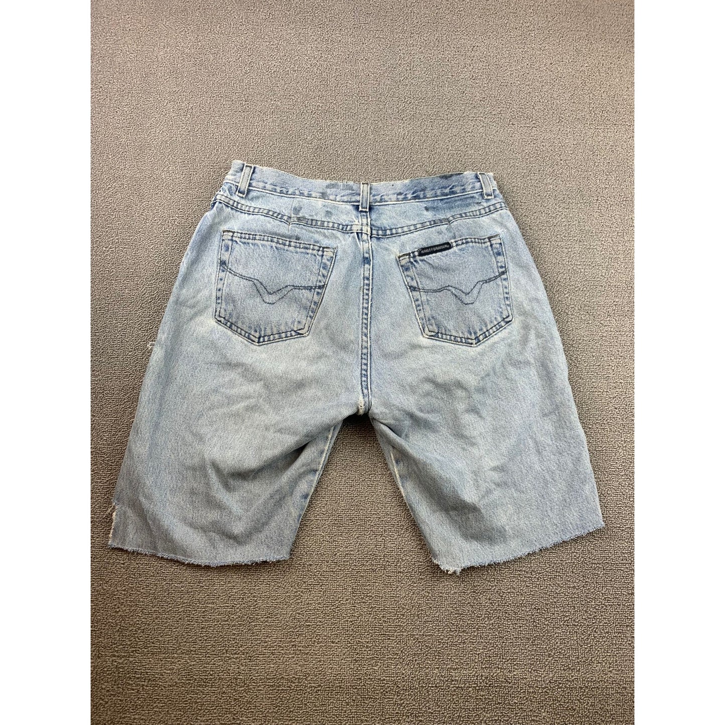 Harley-Davidson Men's 32 Light Wash Frayed Hem Denim Shorts Biker (90s–Y2K)