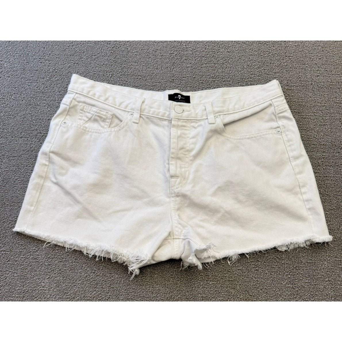 7 FOR ALL MANKIND Women Size 30 White Raw Hem Shorts